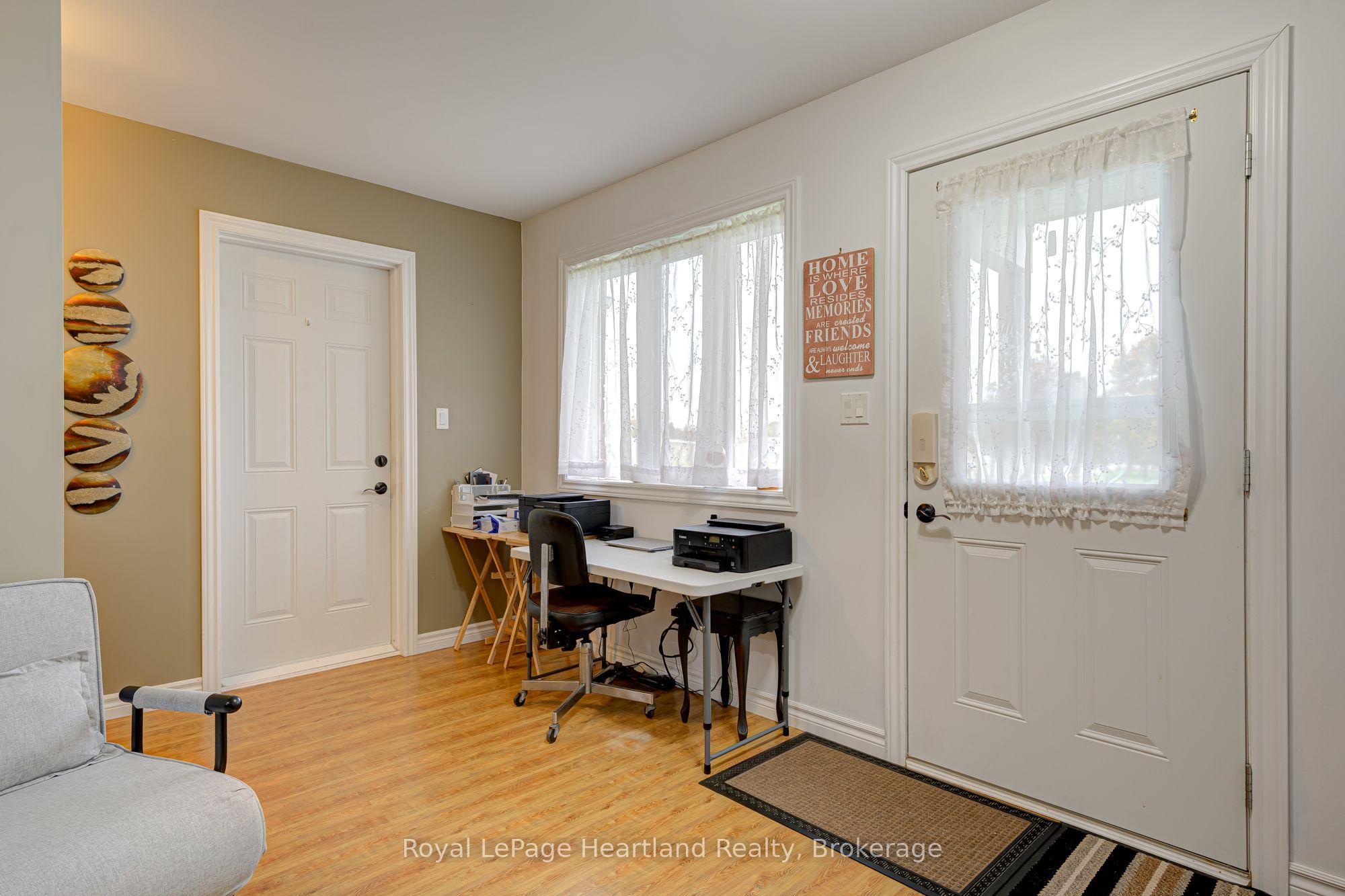 160 Huron Road Property Photo 28