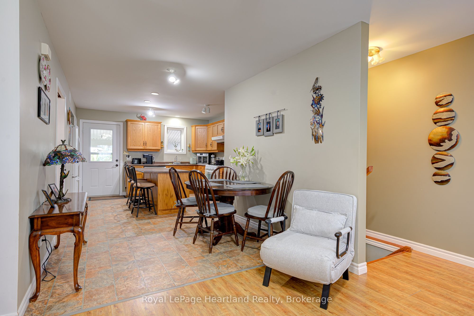 160 Huron Road Property Photo 32