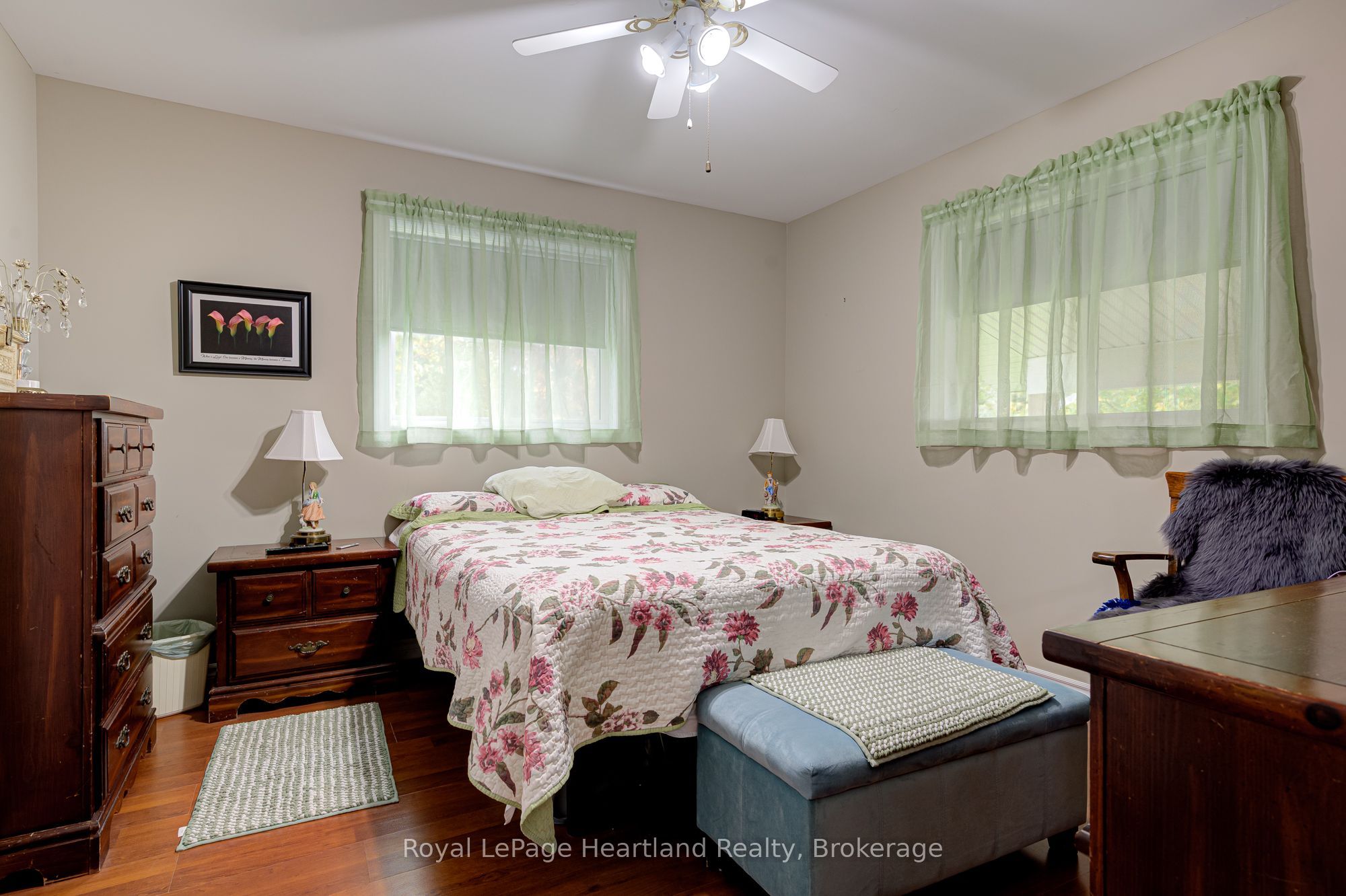 160 Huron Road Property Photo 36