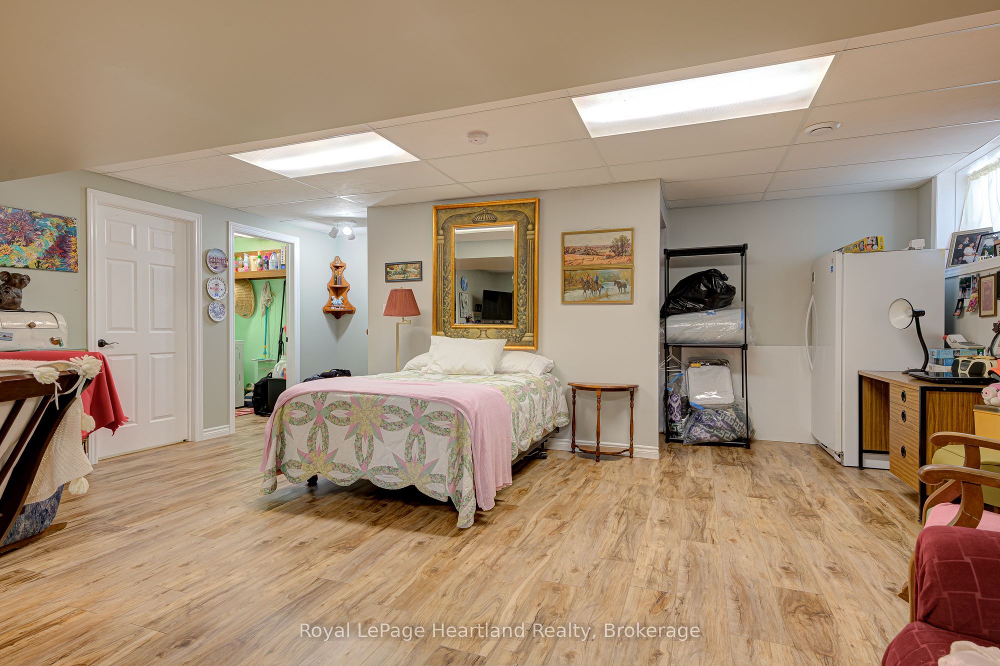 160 Huron Road Property Photo 40