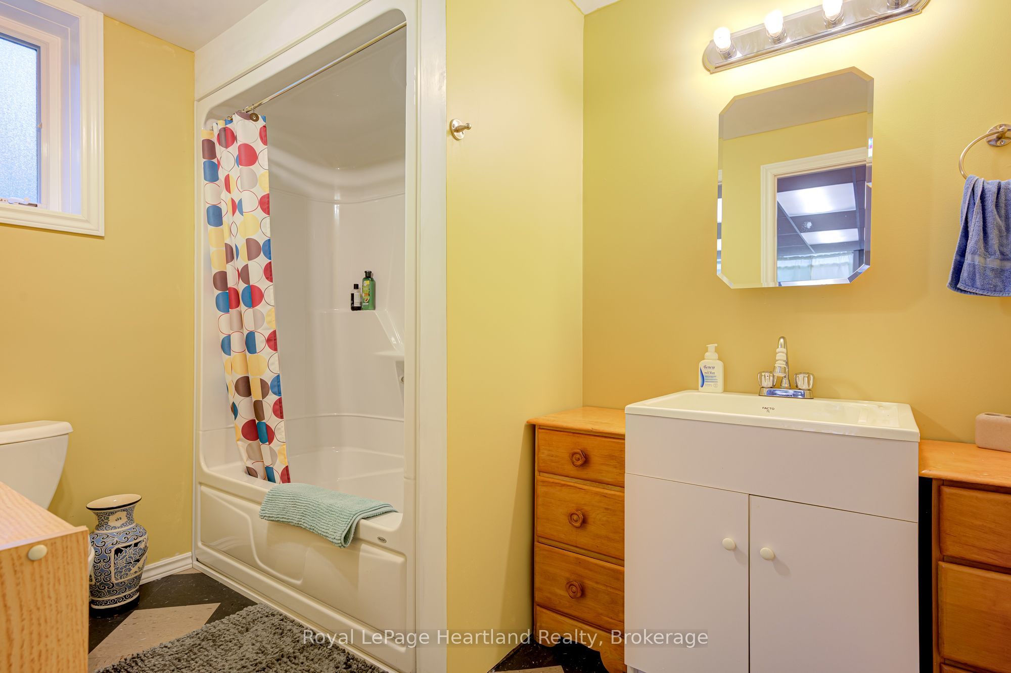 160 Huron Road Property Photo 44