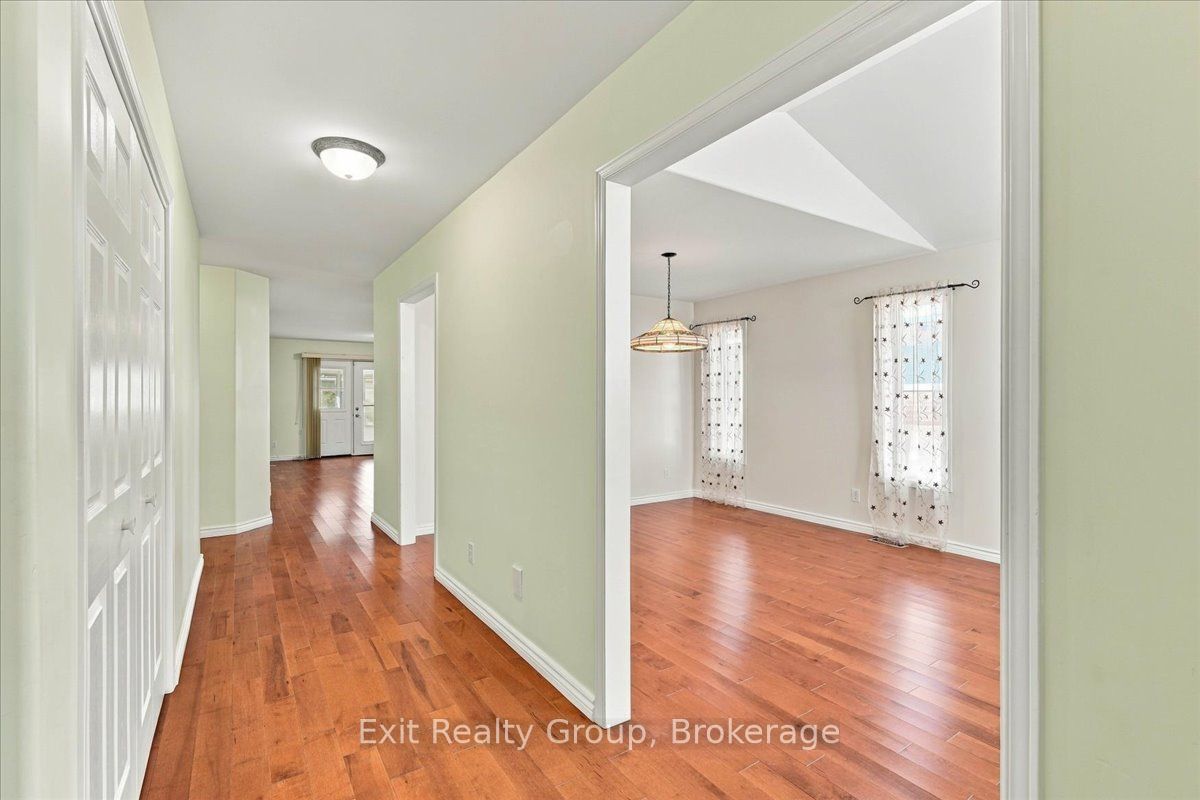 6 Hemlock Crescent Property Photo 6