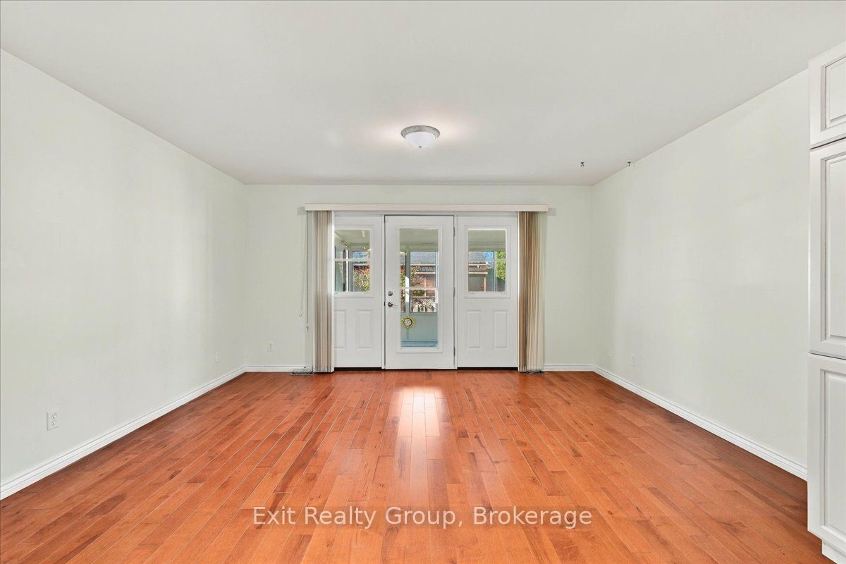 6 Hemlock Crescent Property Photo 15