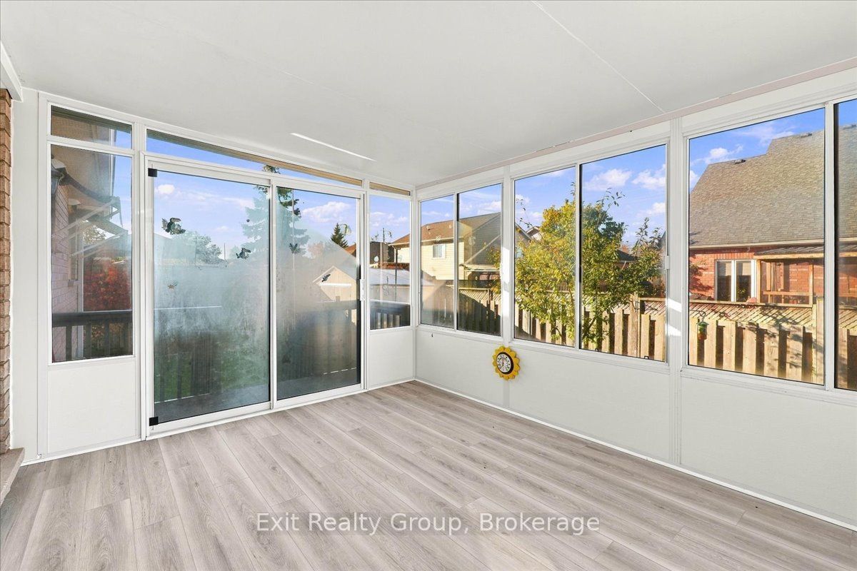 6 Hemlock Crescent Property Photo 16