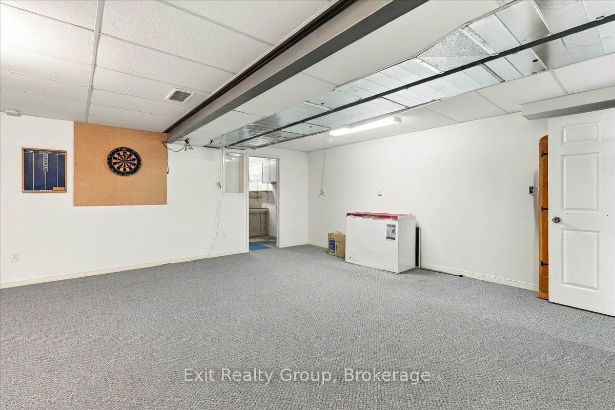 6 Hemlock Crescent Property Photo 27