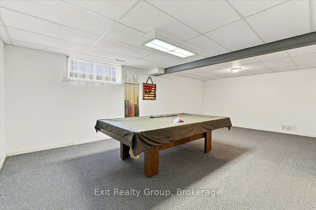 6 Hemlock Crescent Property Photo 30