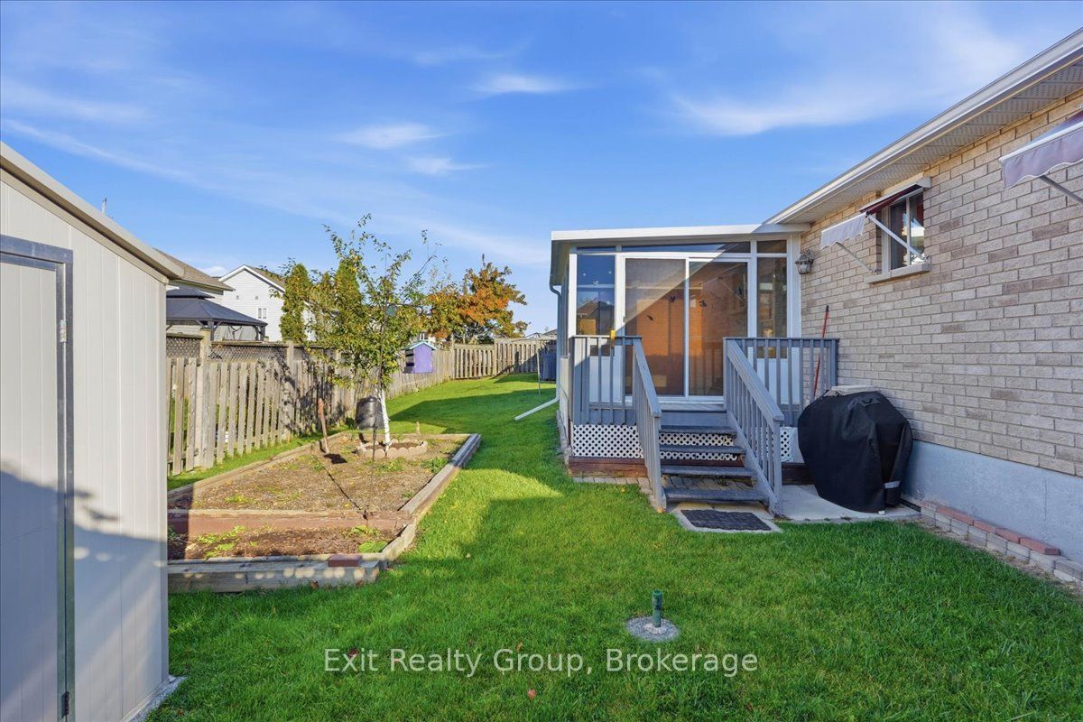 6 Hemlock Crescent Property Photo 37