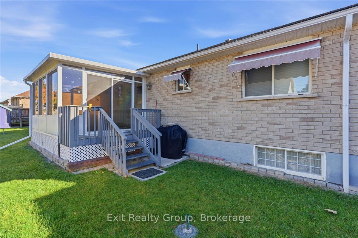 6 Hemlock Crescent Property Photo 38