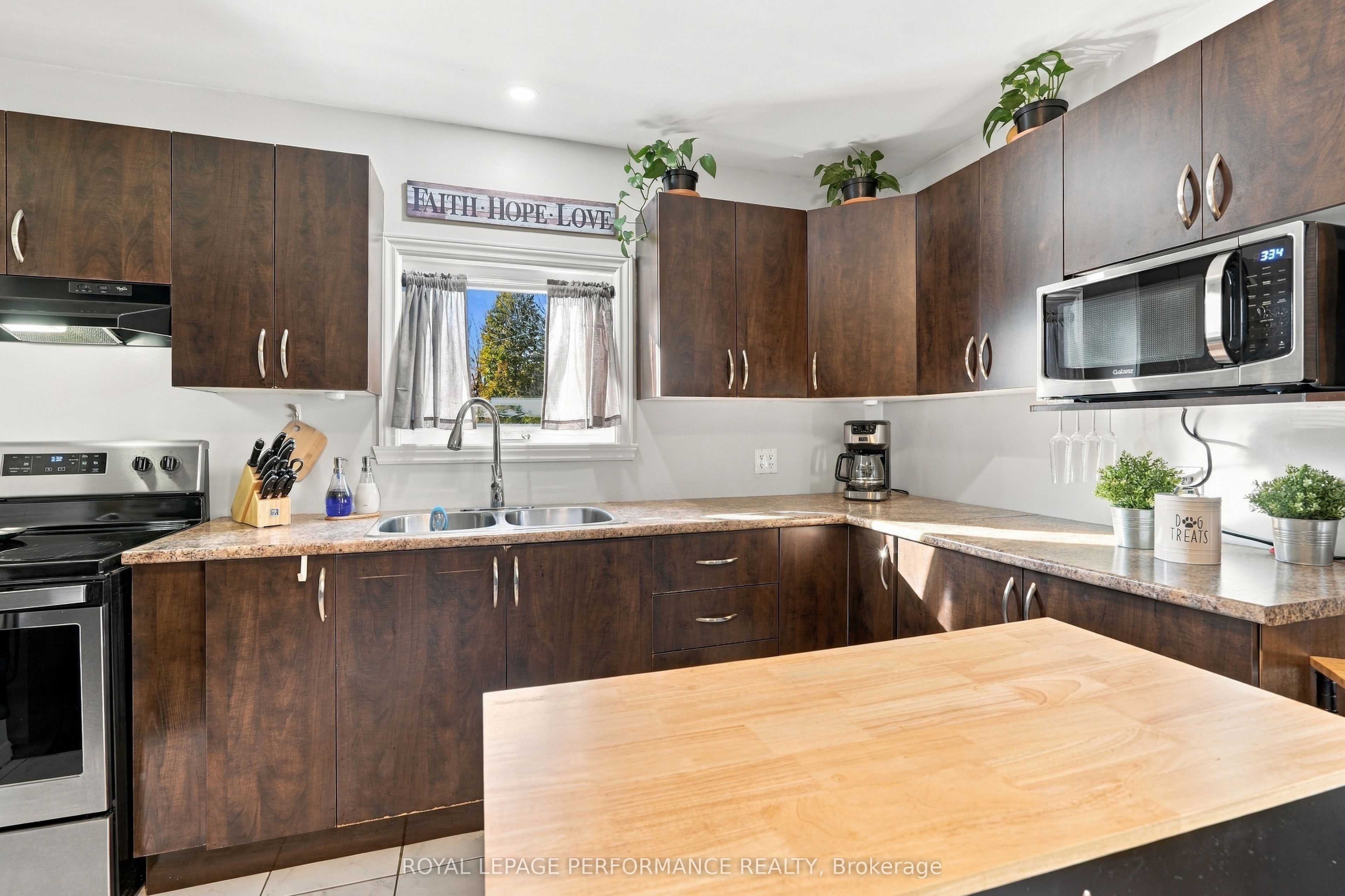 1394 Sandy Hill Road Property Photo 10