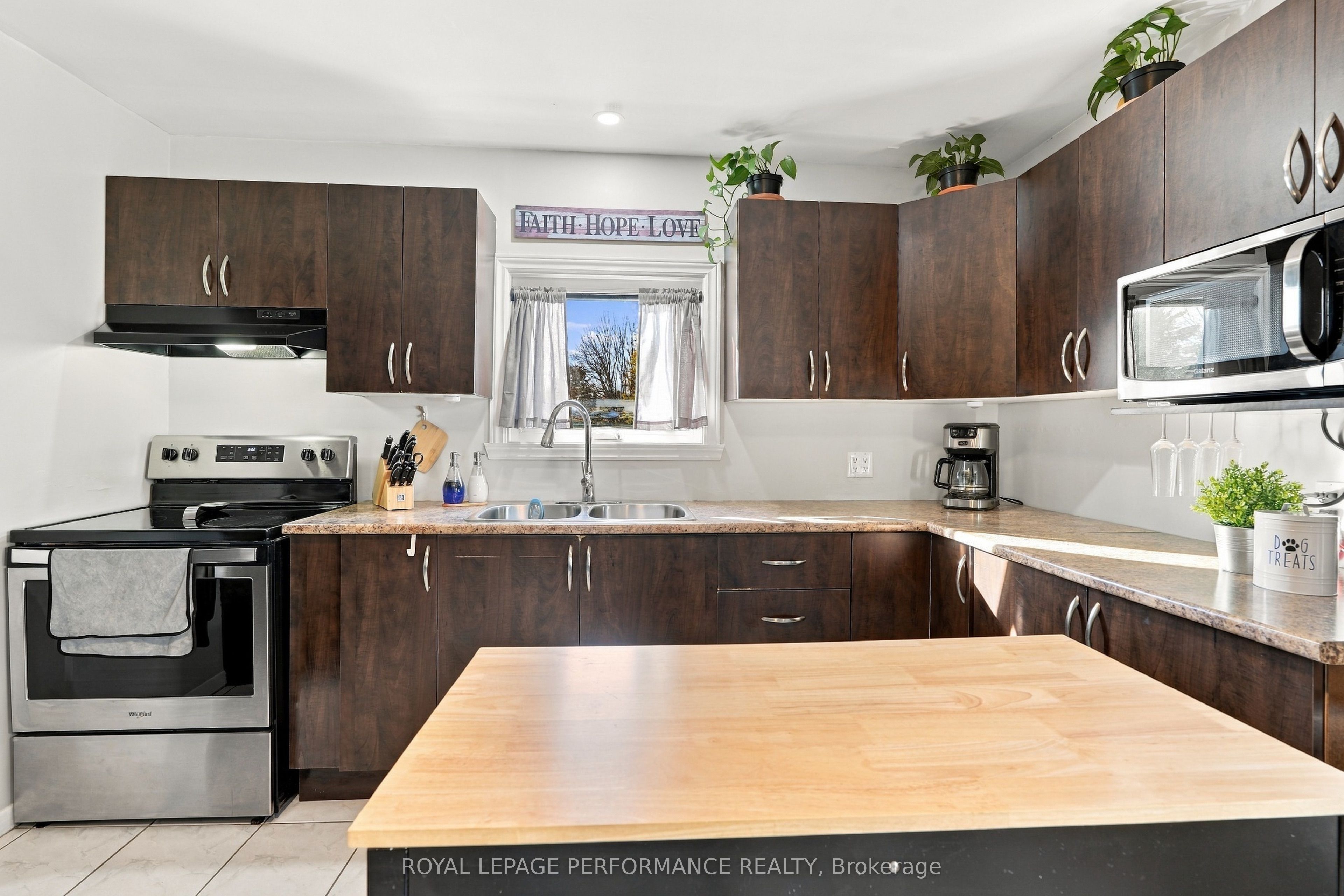 1394 Sandy Hill Road Property Photo 11