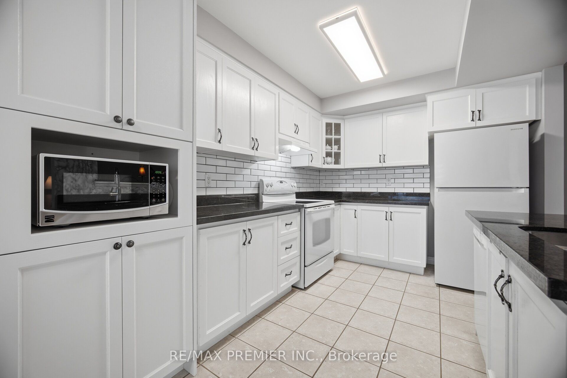 311 Highway 8 28 Property Photo 18