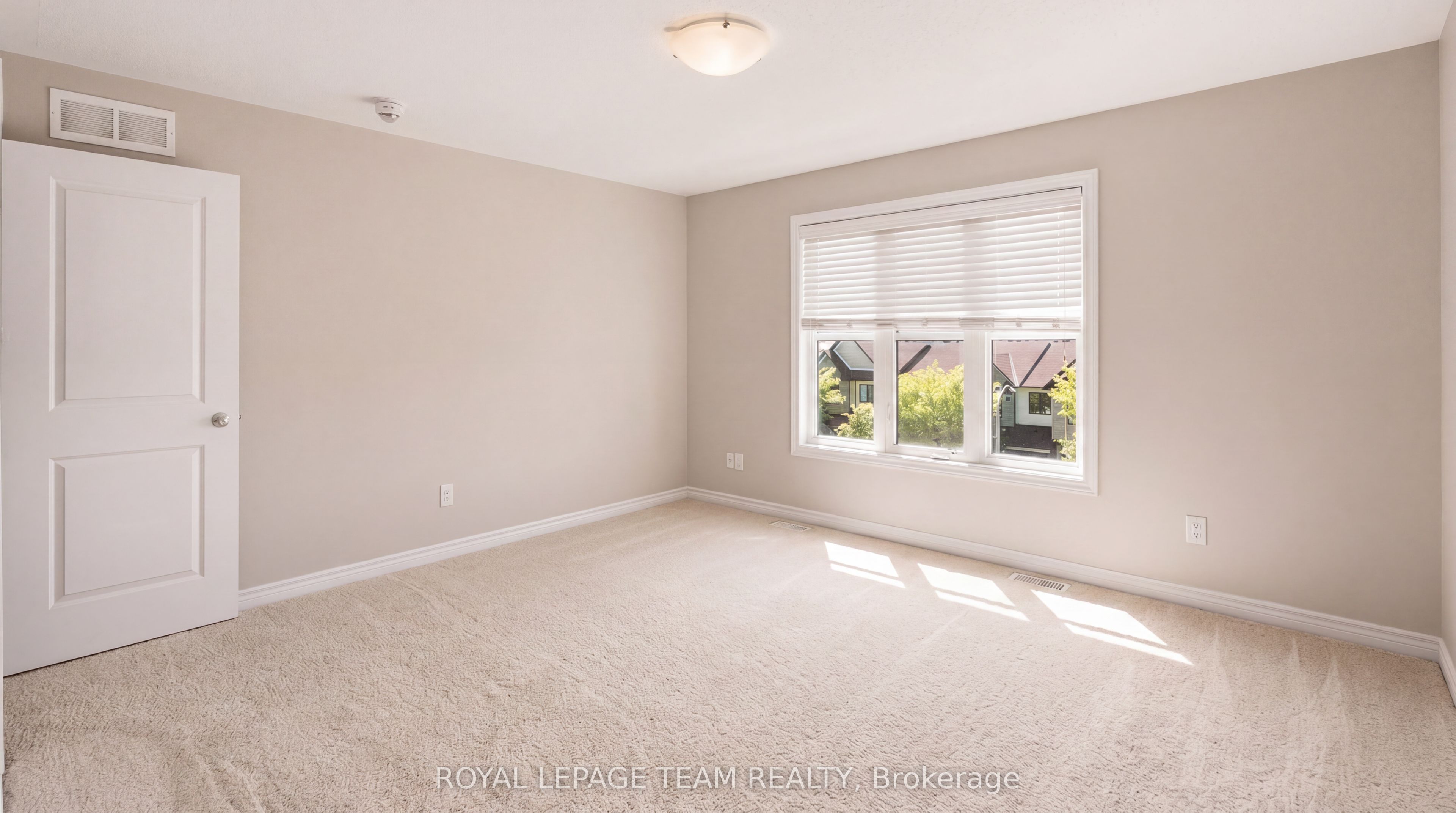528 Clearbrook Drive Property Photo 14