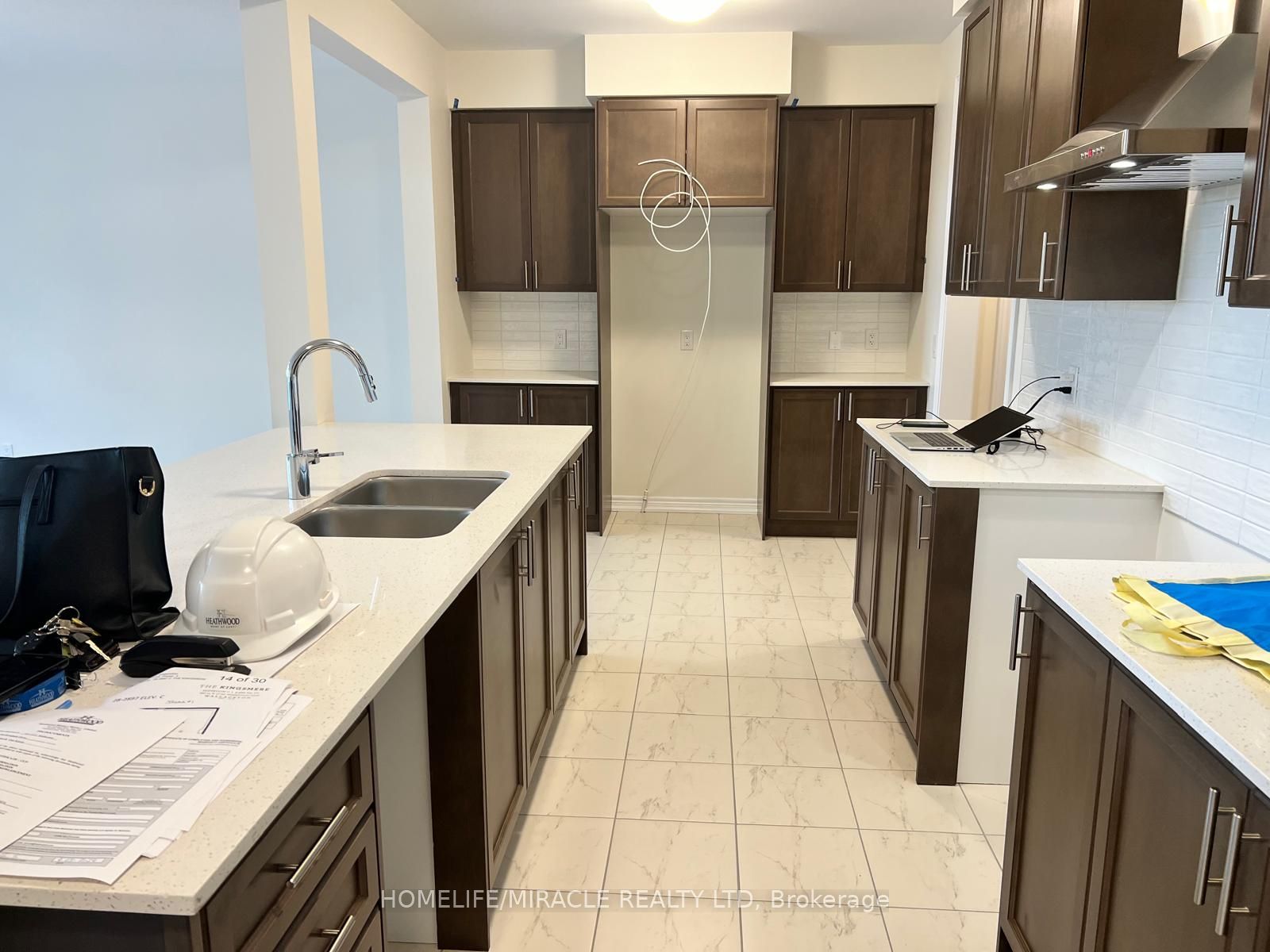 268 Broadacre Drive Property Photo 4