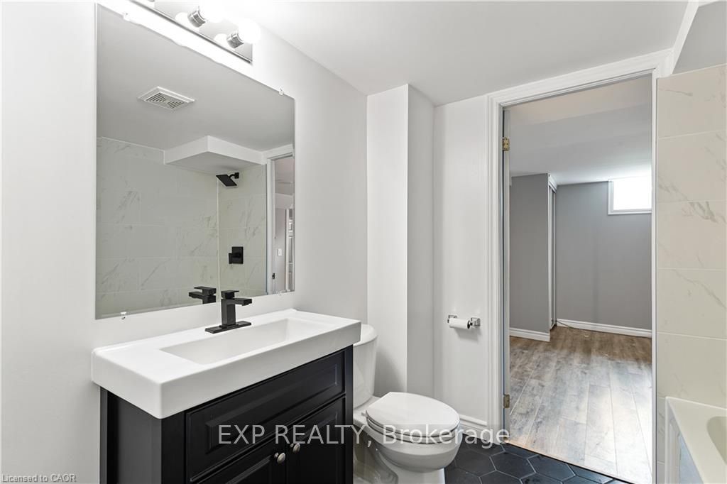 432b Dunvegan Drive Property Photo 19