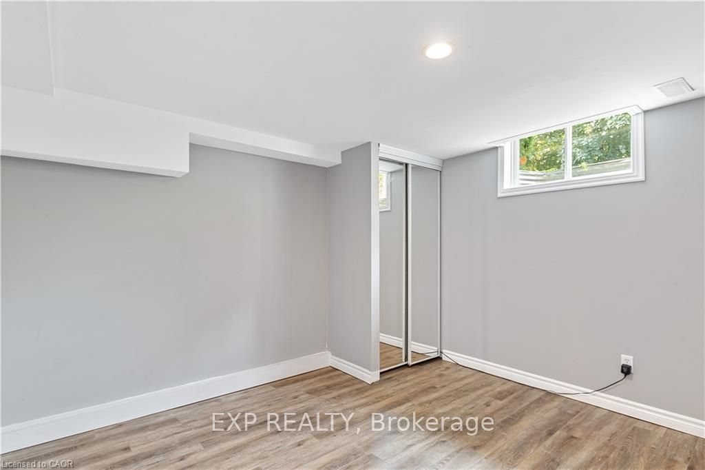 432b Dunvegan Drive Property Photo 20