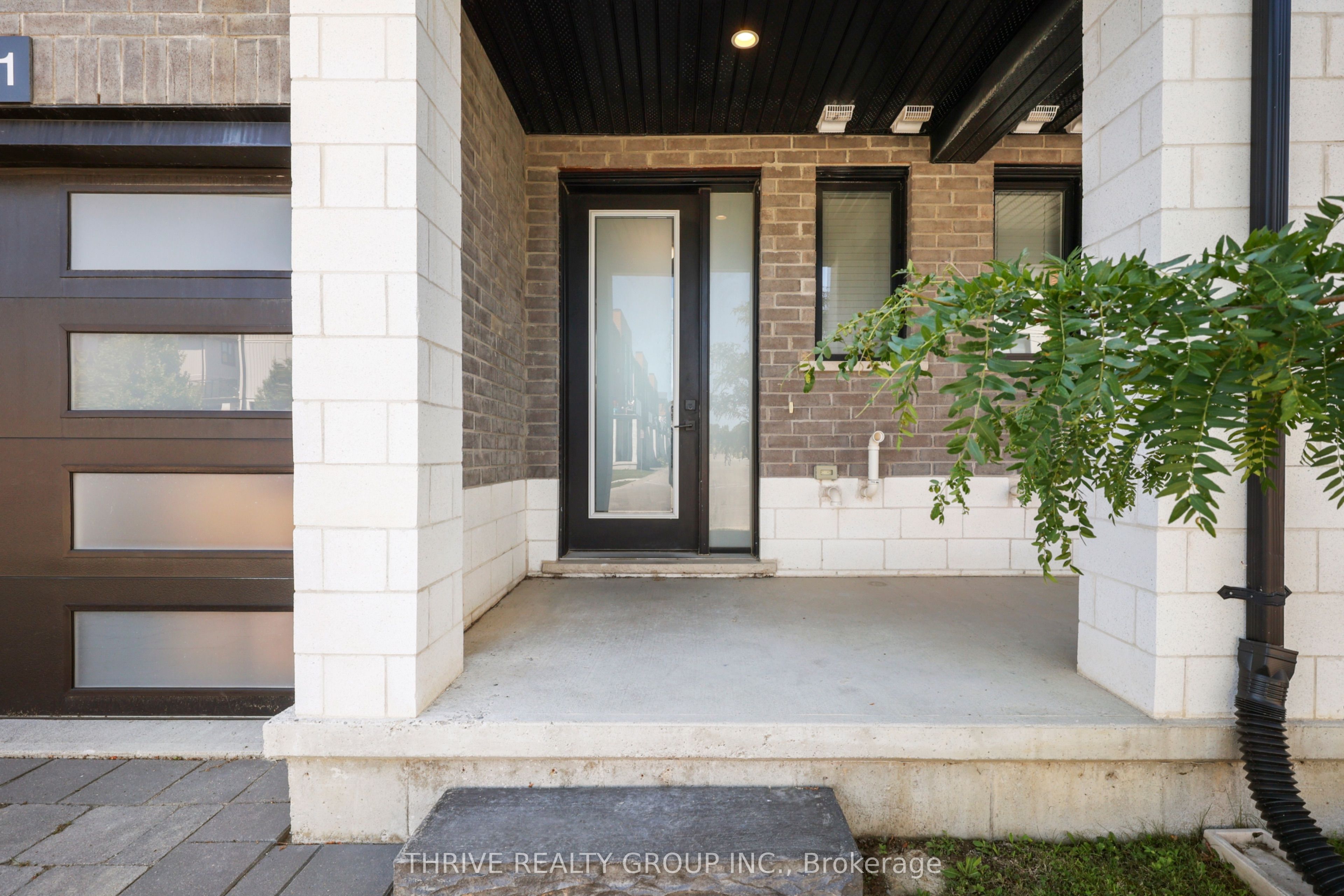981 West Village Square Property Photo 3