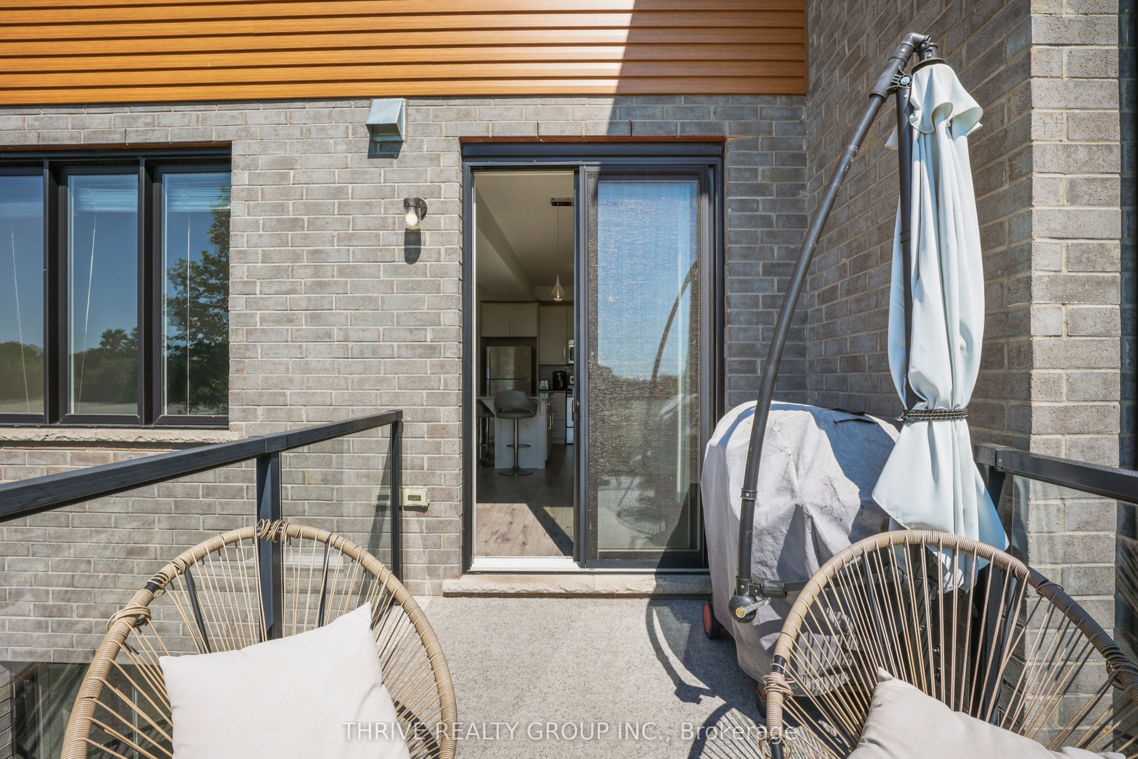 981 West Village Square Property Photo 4