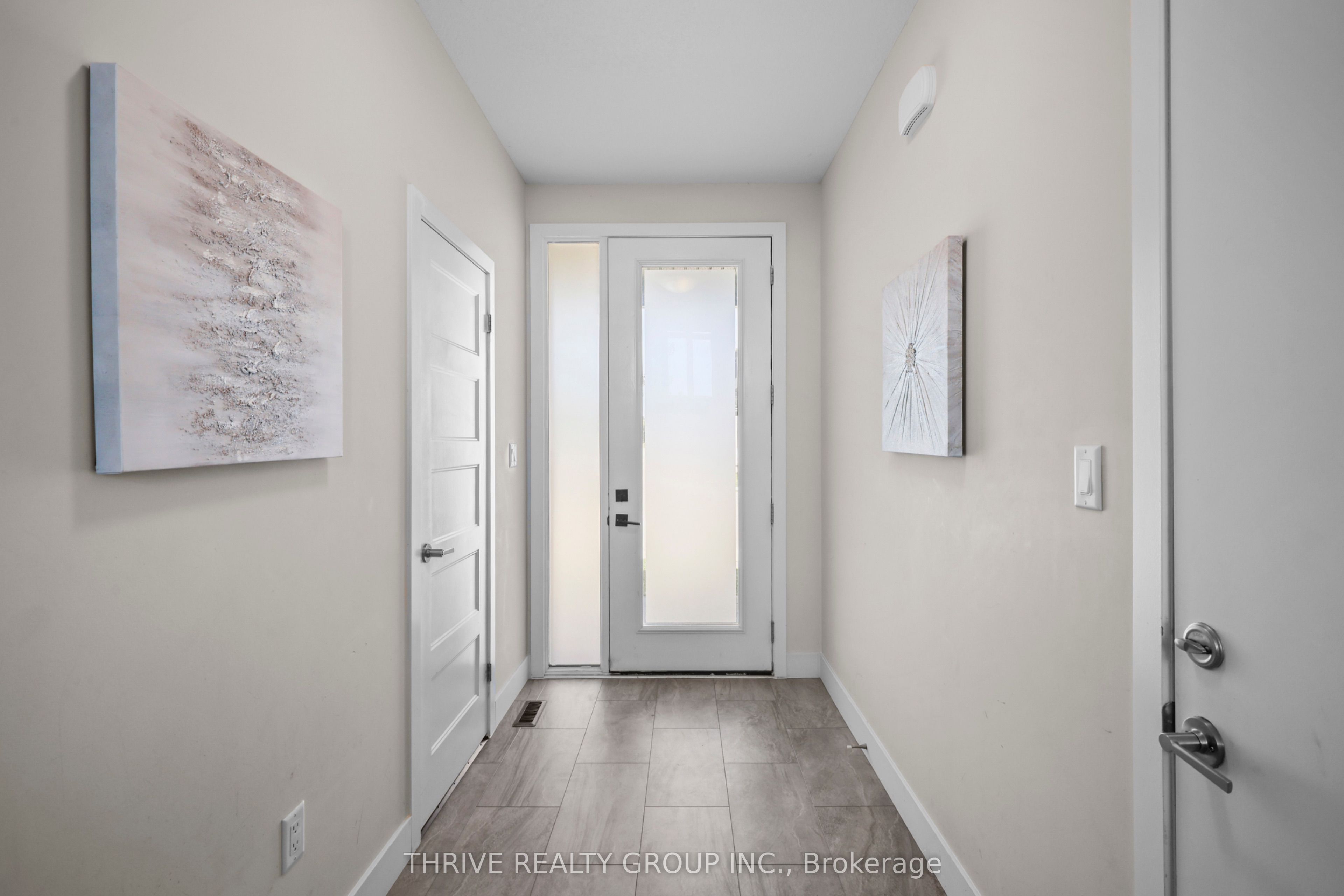 981 West Village Square Property Photo 6