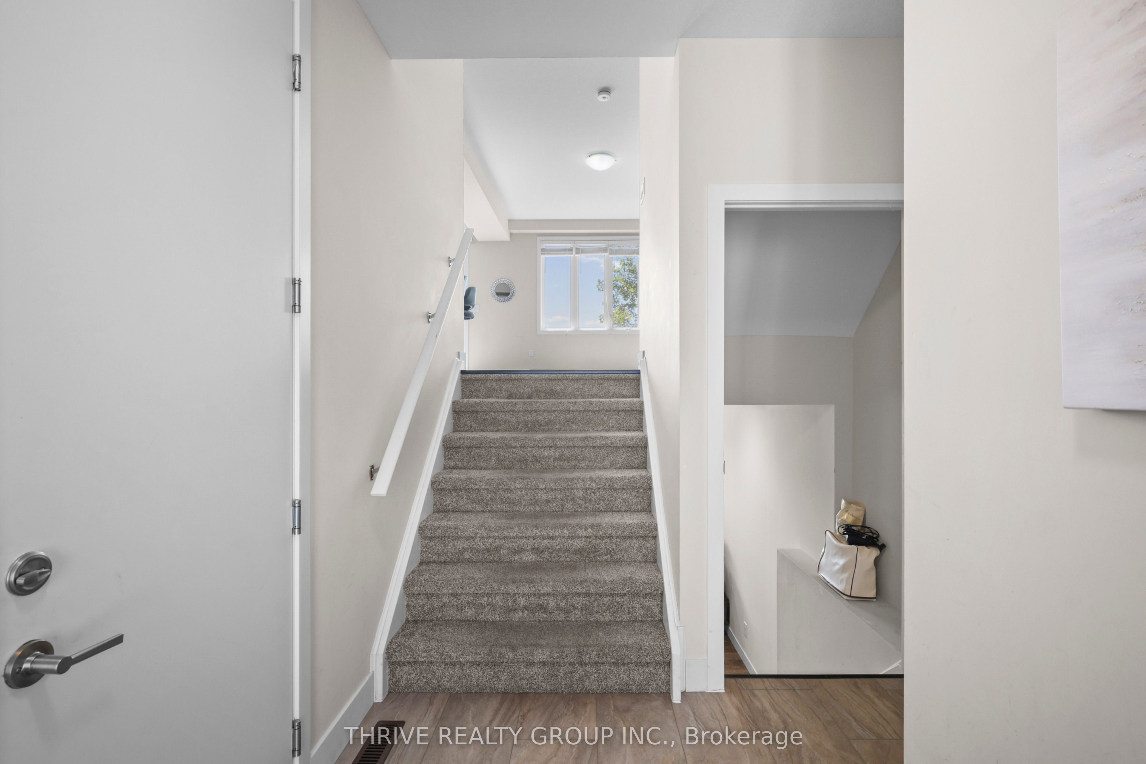981 West Village Square Property Photo 7