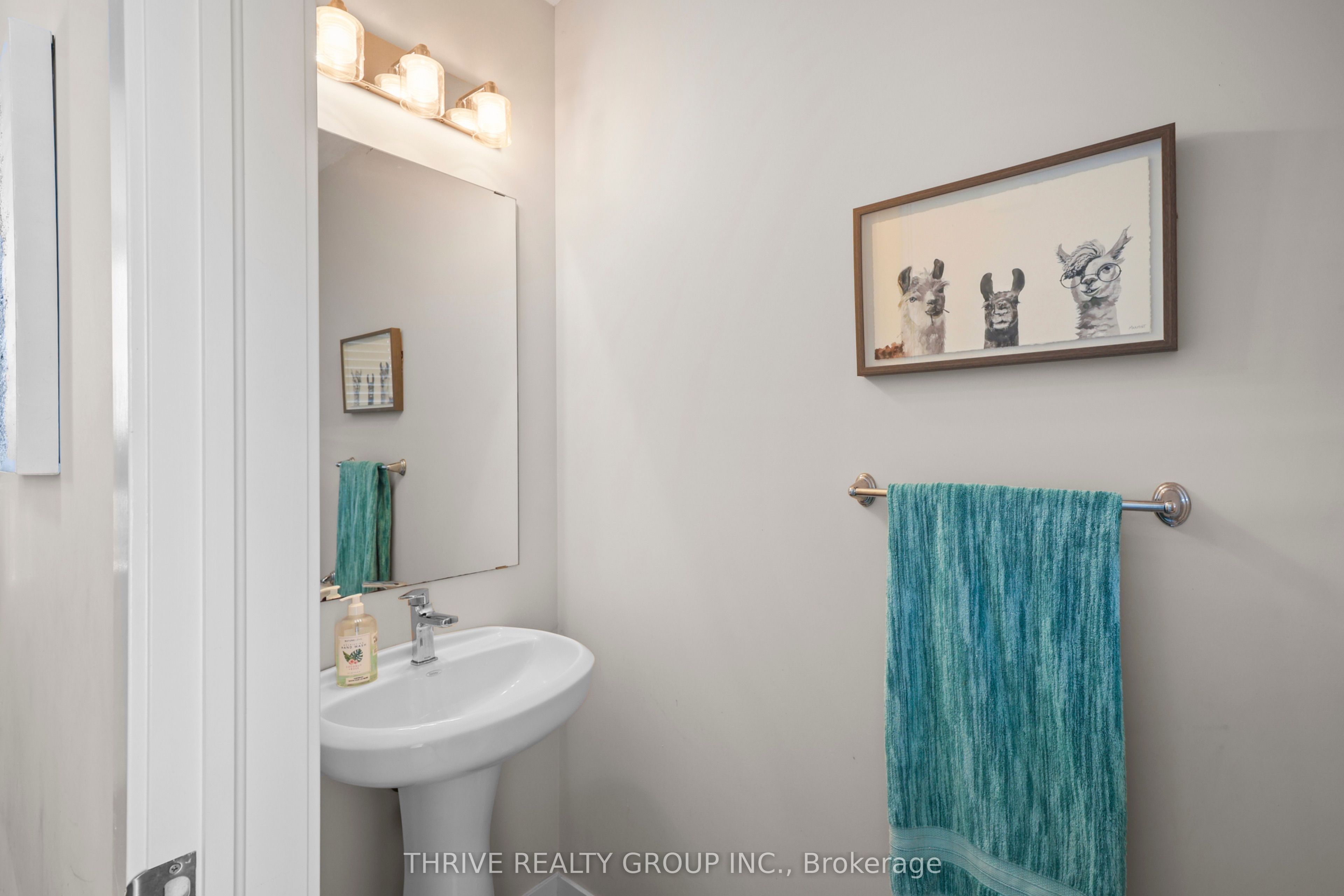981 West Village Square Property Photo 8