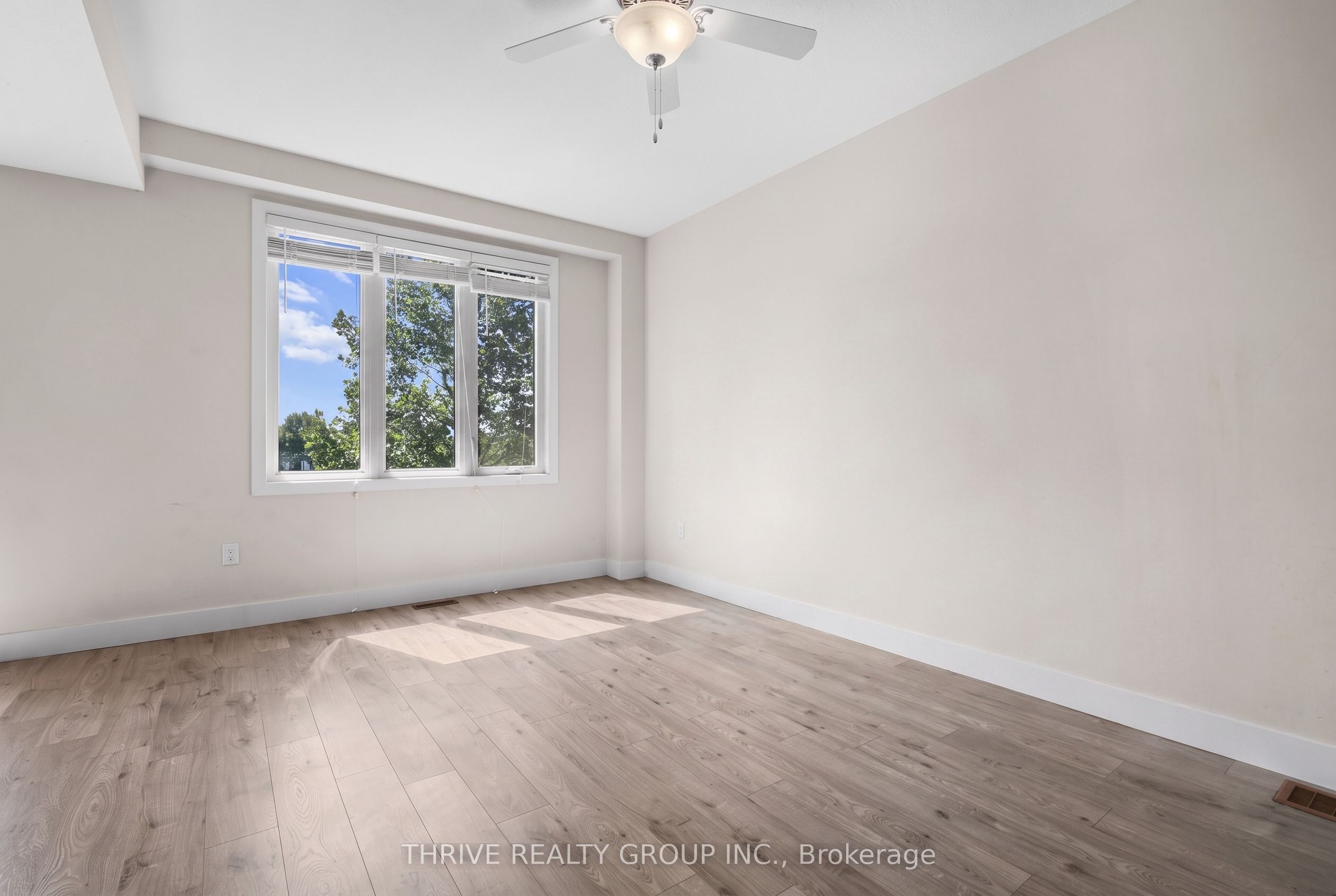 981 West Village Square Property Photo 10