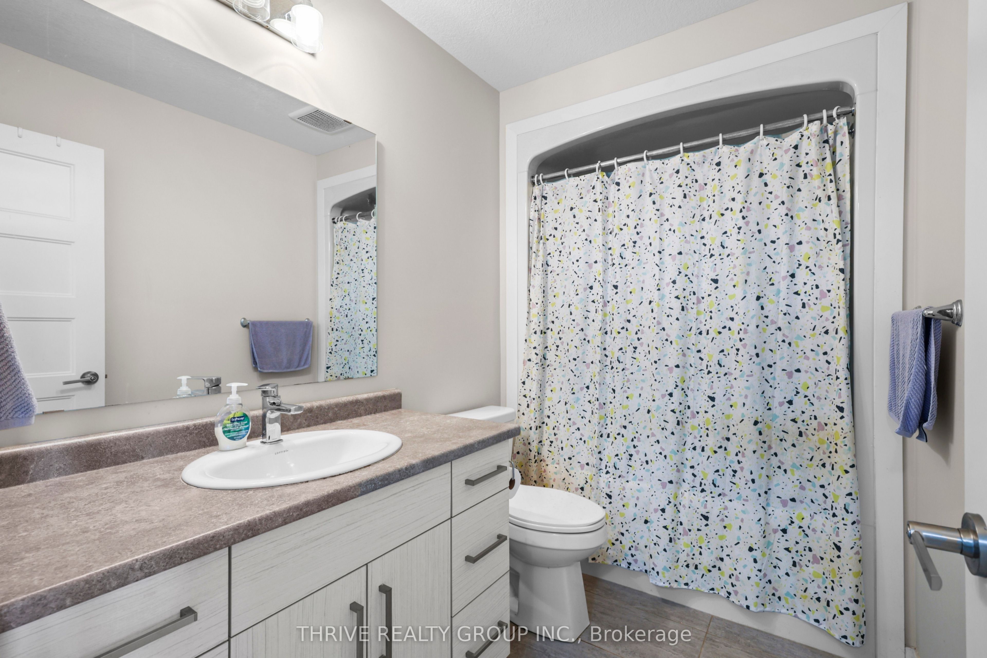 981 West Village Square Property Photo 22