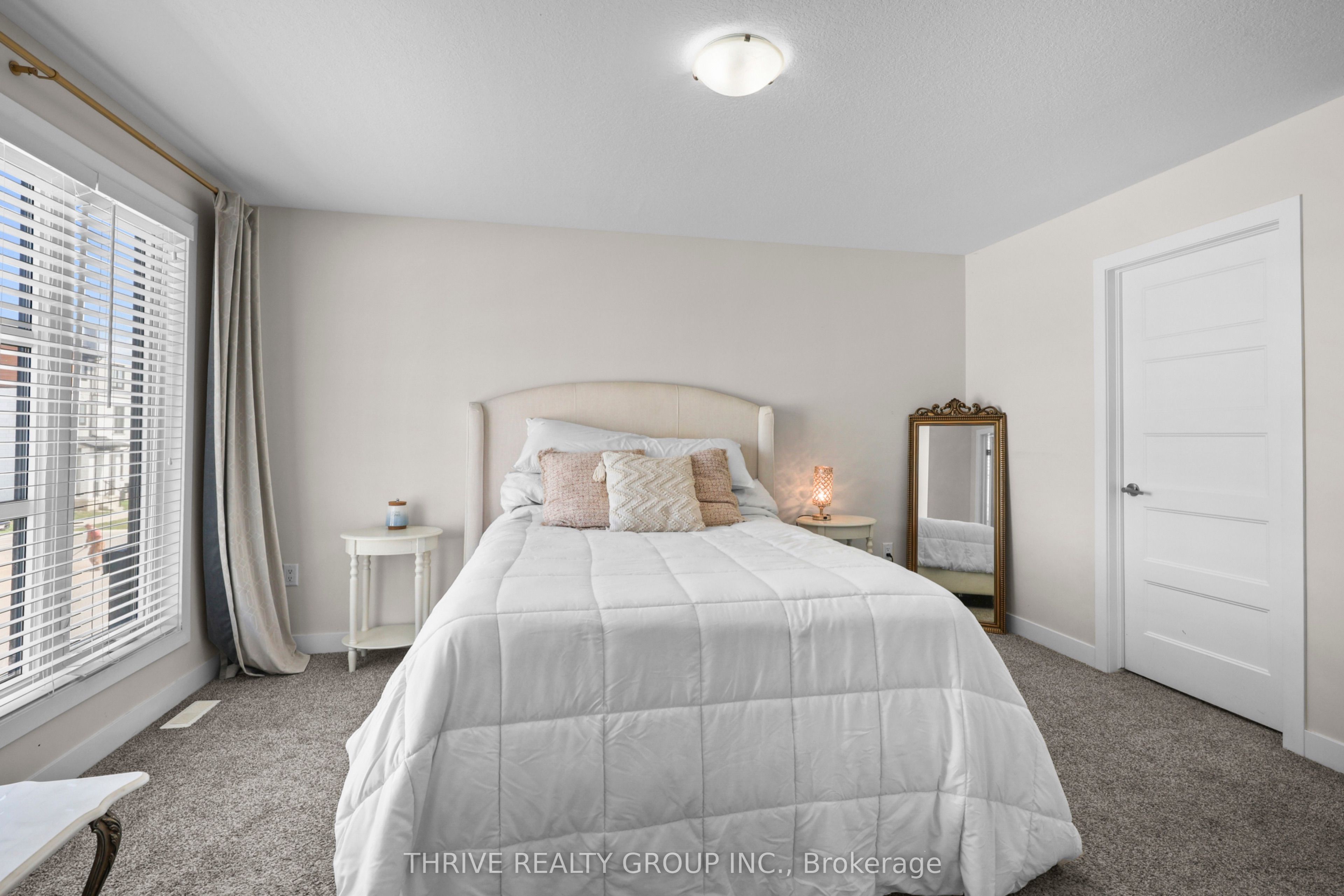 981 West Village Square Property Photo 29