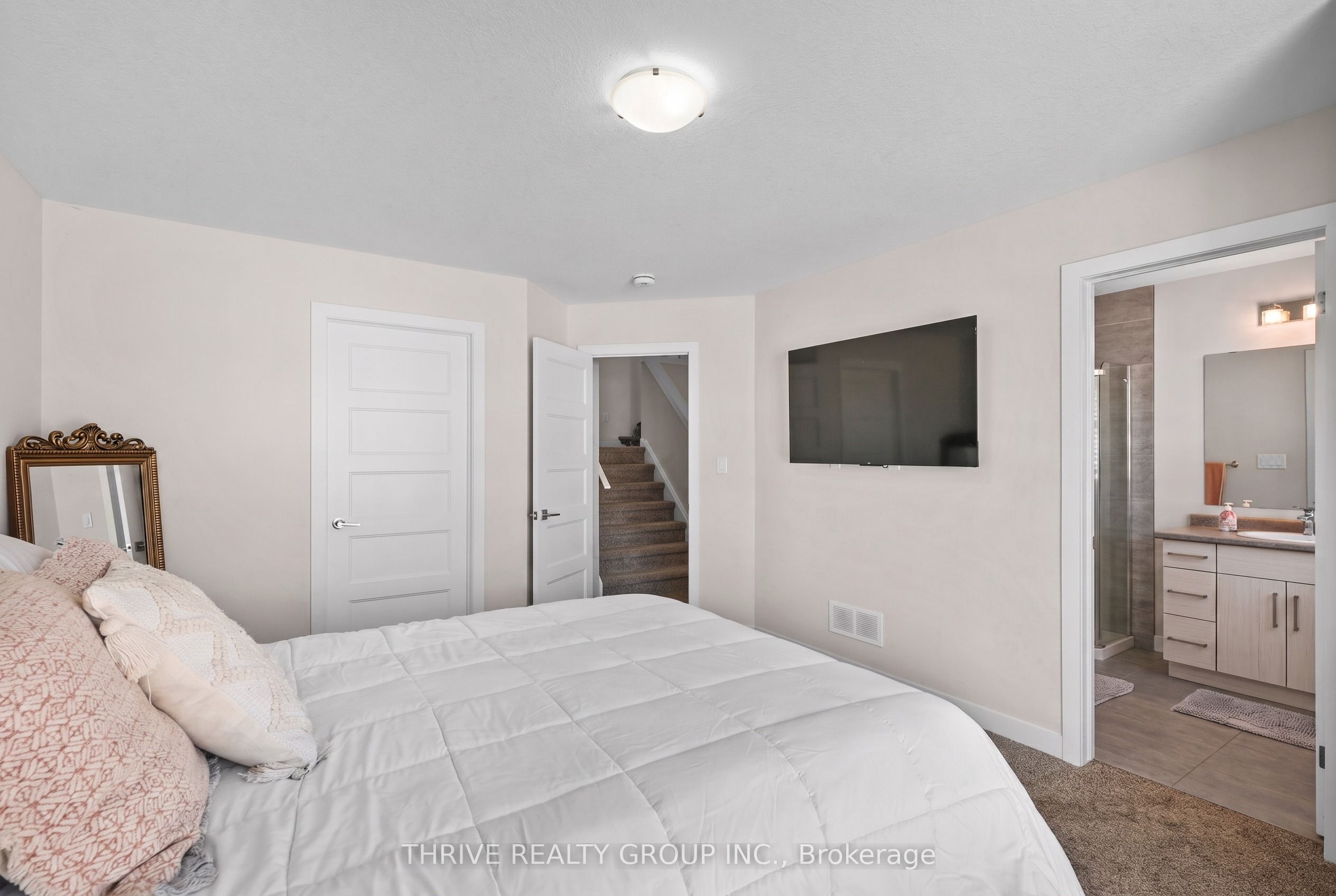 981 West Village Square Property Photo 31