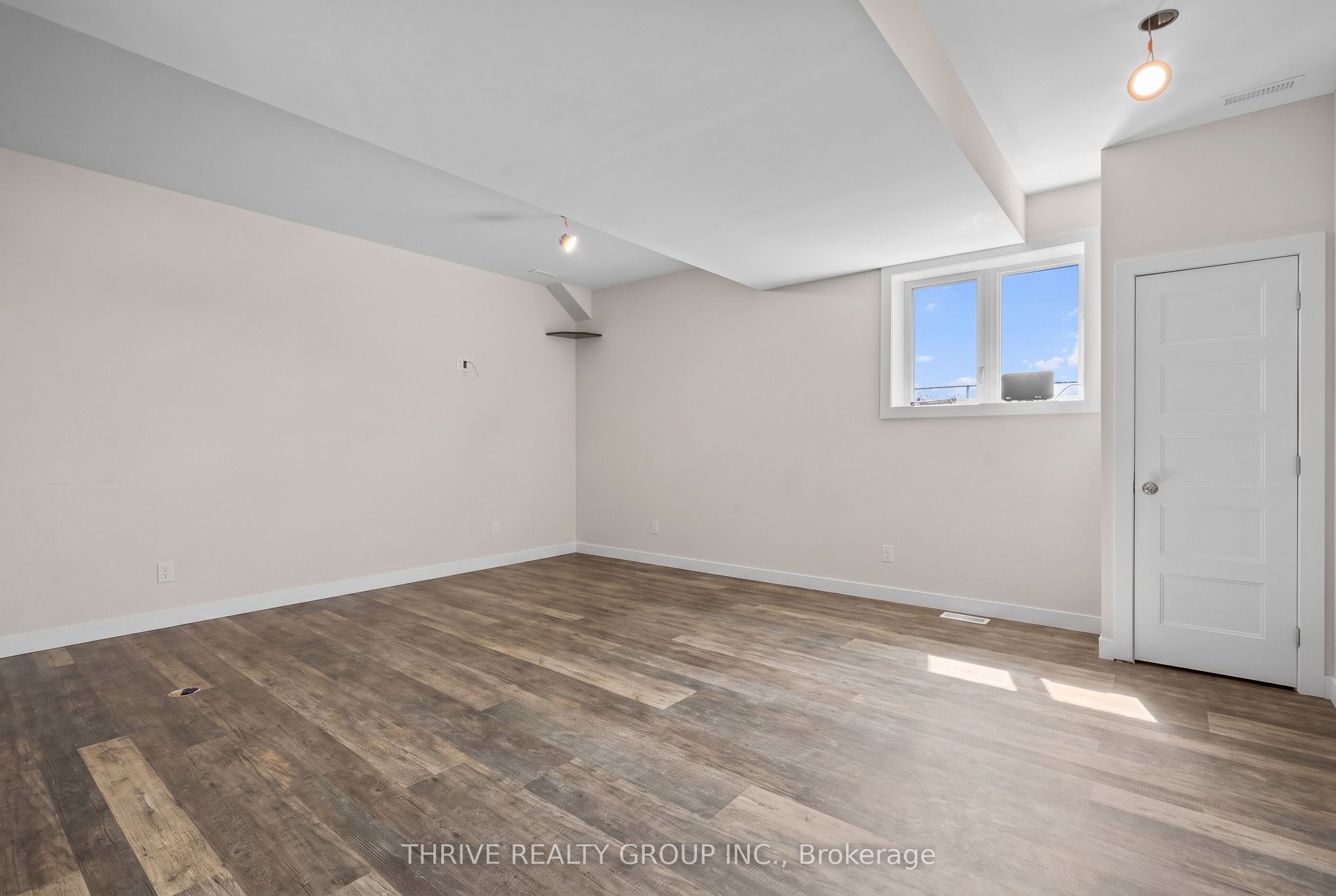 981 West Village Square Property Photo 35