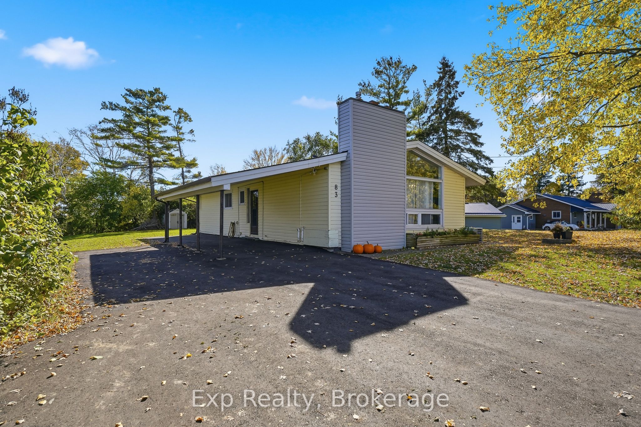 83 Carrying Place Road Property Photo 5