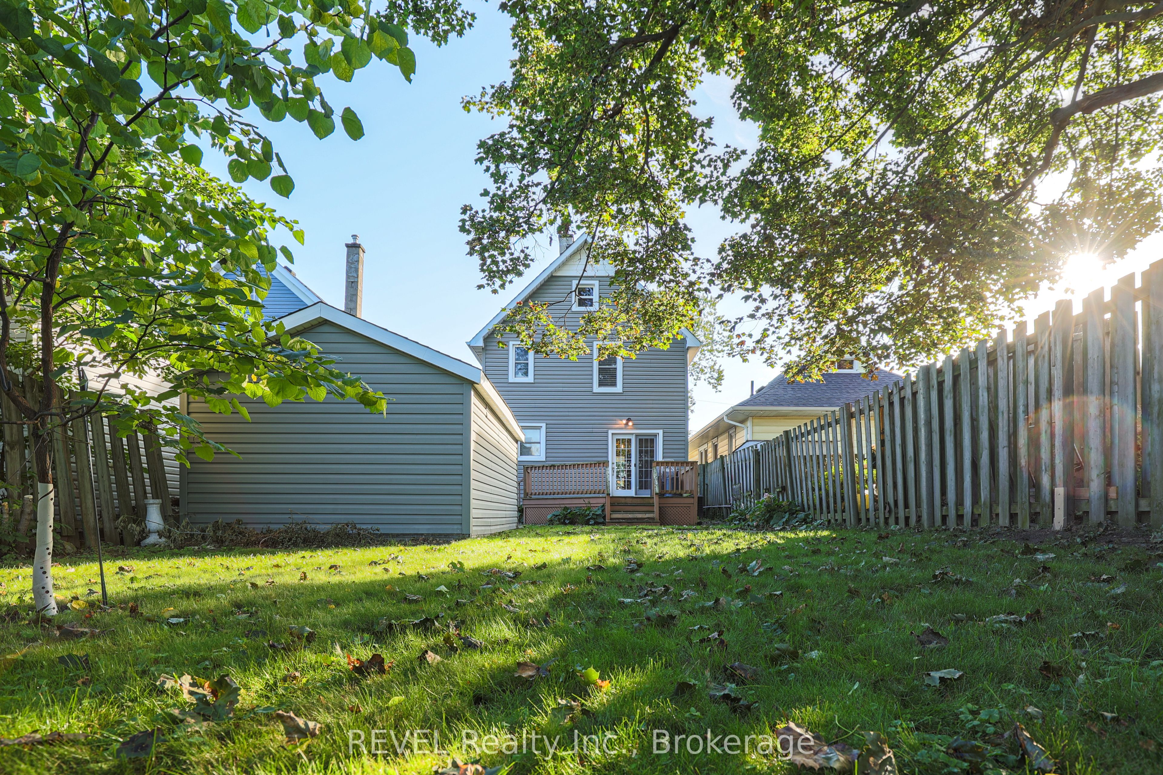 3 Victoria Street Property Photo 28