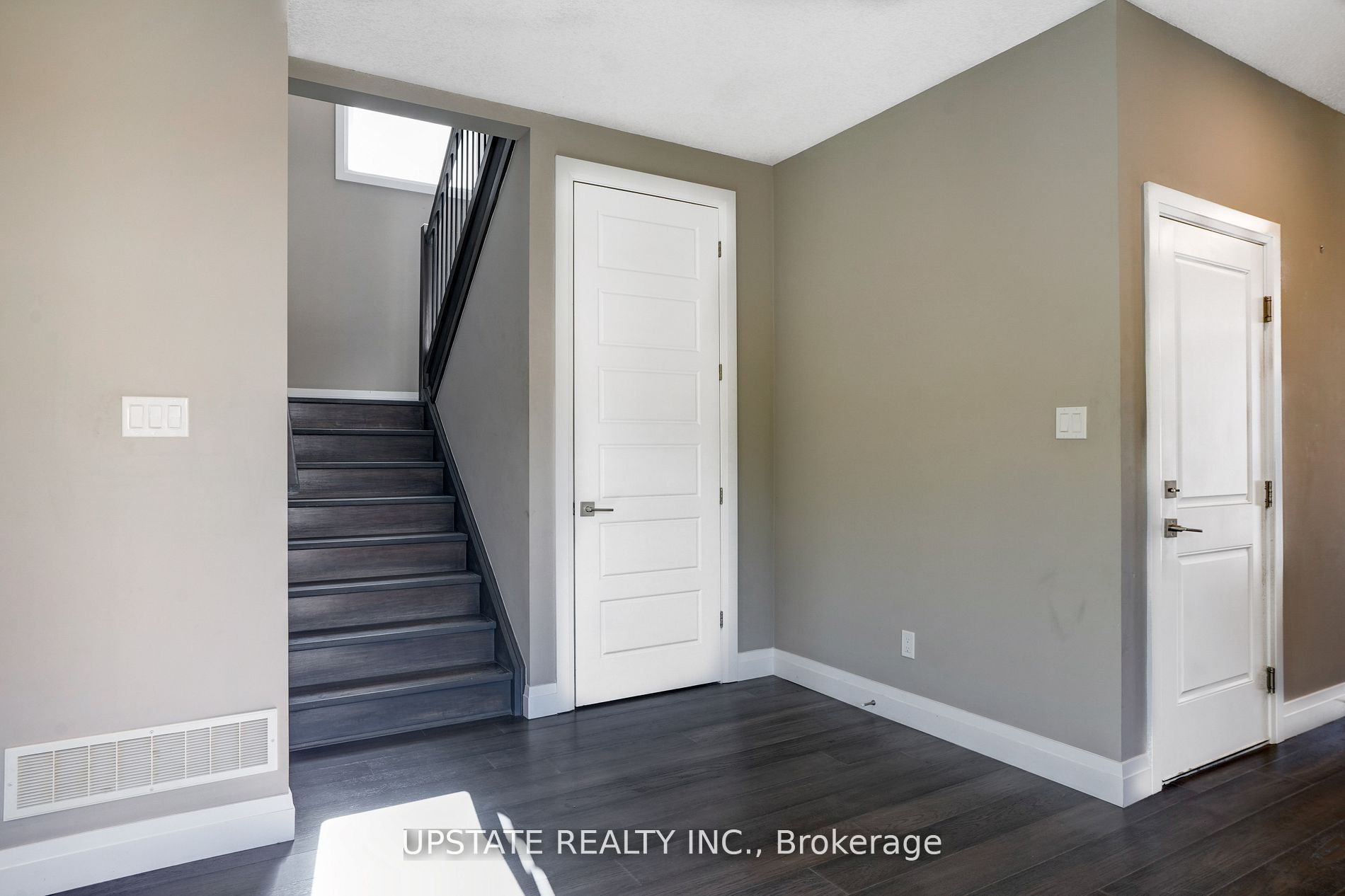 2694 Bobolink Lane Property Photo 15