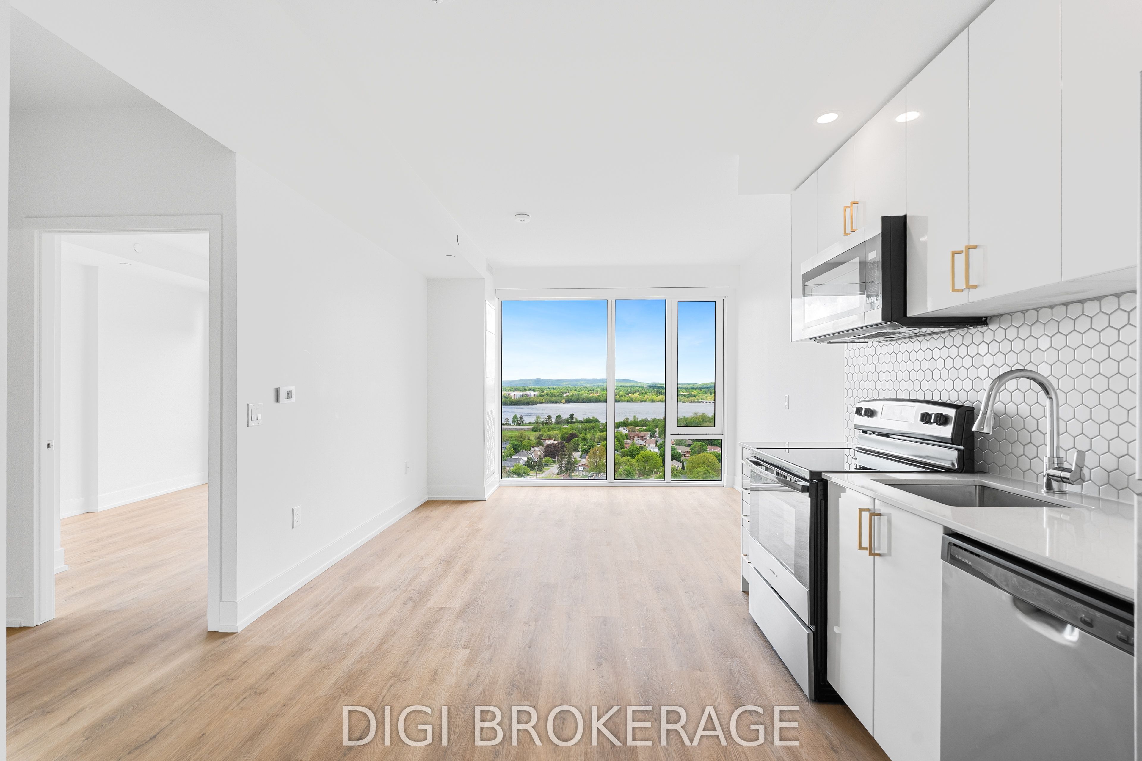 2070 Scott Street 1507 Property Photo 17