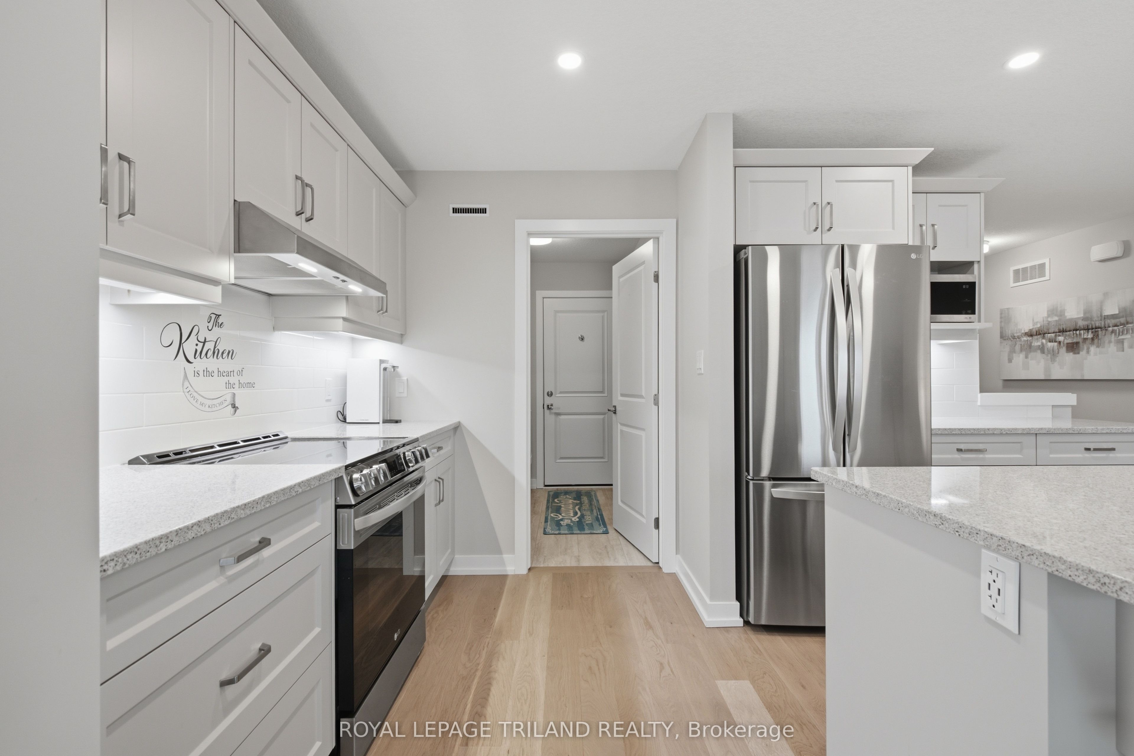 58 Silverleaf Path Property Photo 8