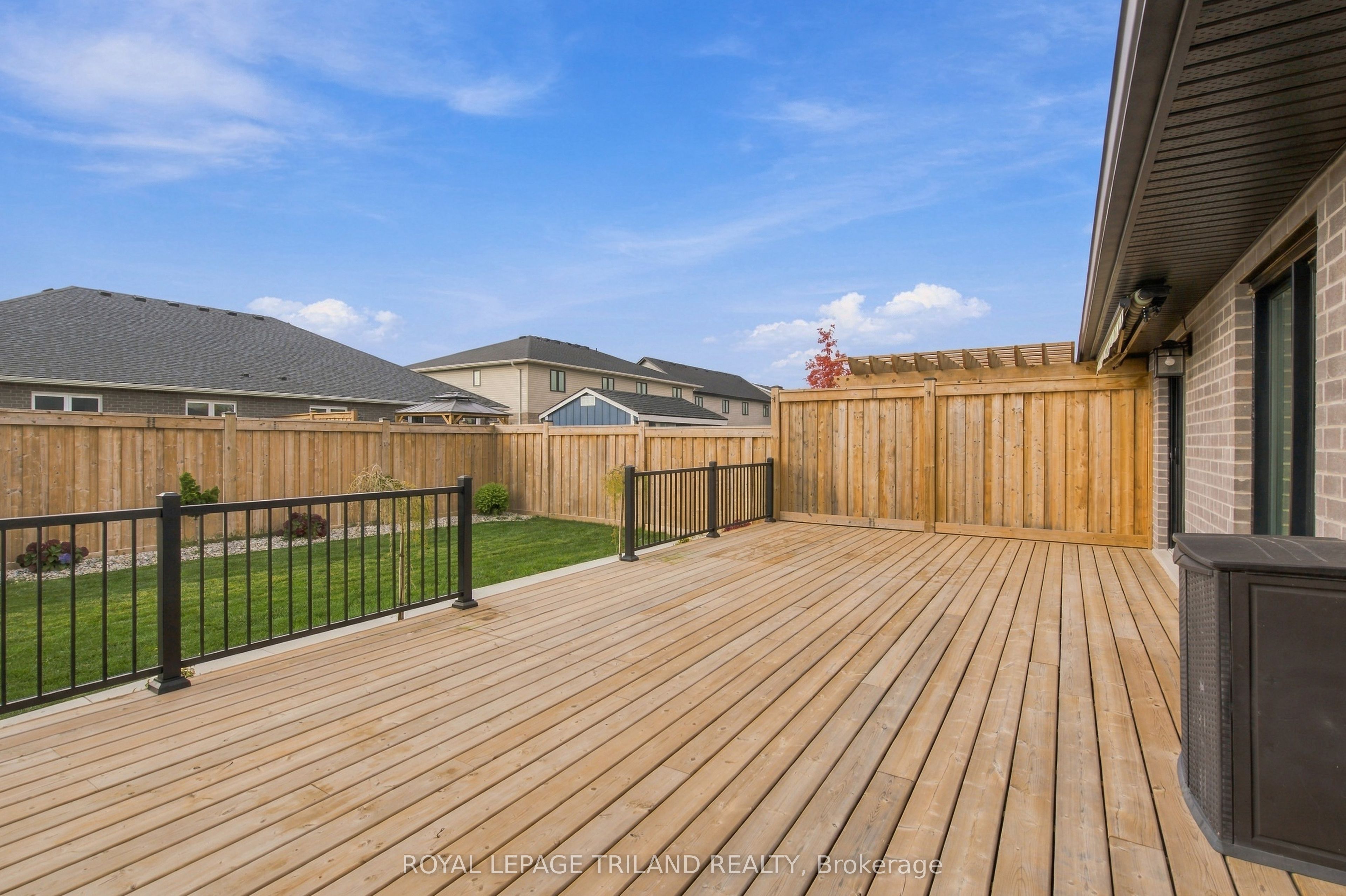 58 Silverleaf Path Property Photo 31