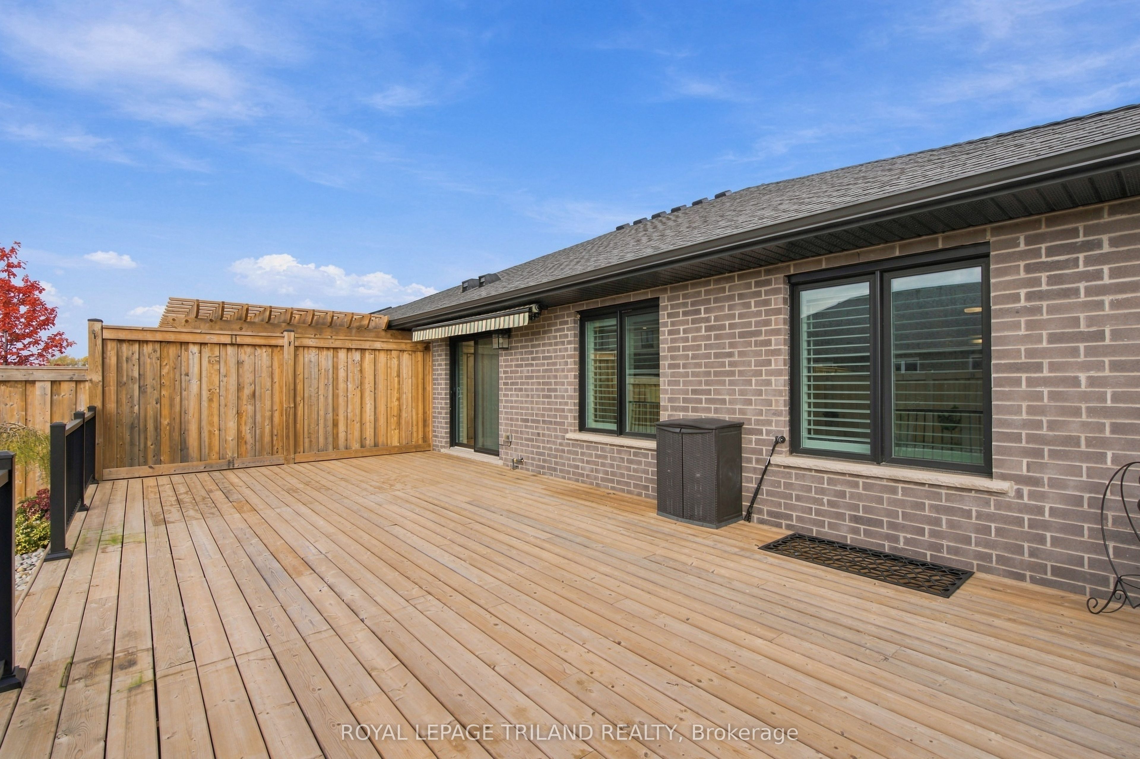 58 Silverleaf Path Property Photo 33