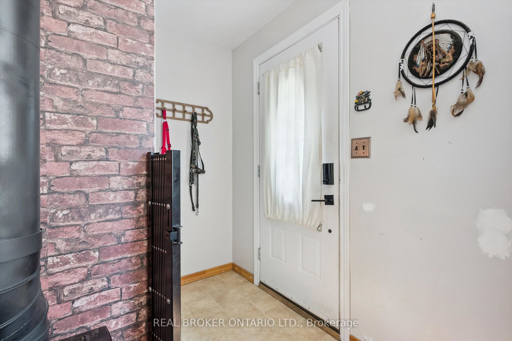 100 Waverley Drive Property Photo 4