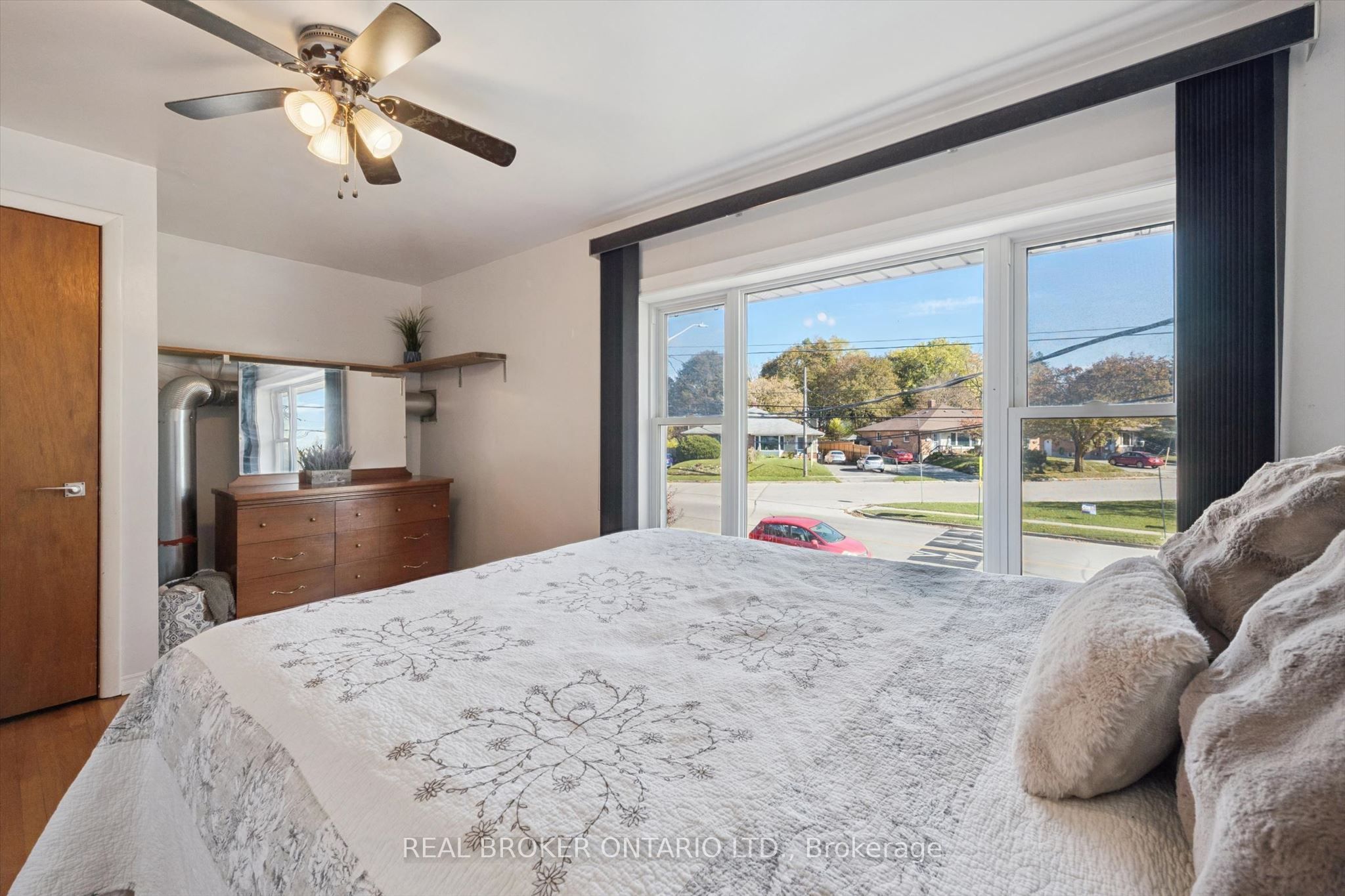 100 Waverley Drive Property Photo 19