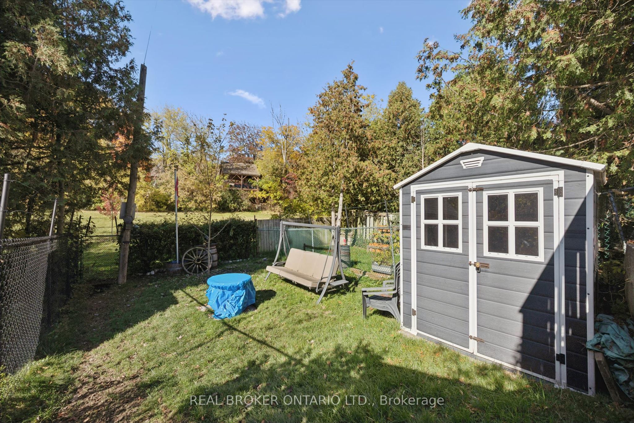 100 Waverley Drive Property Photo 31