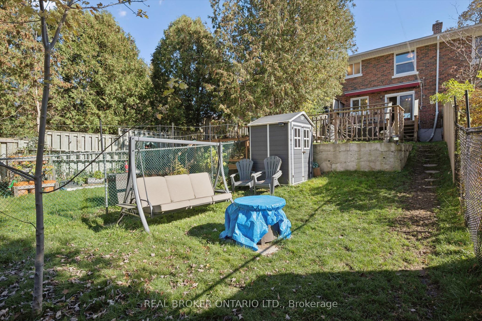 100 Waverley Drive Property Photo 32