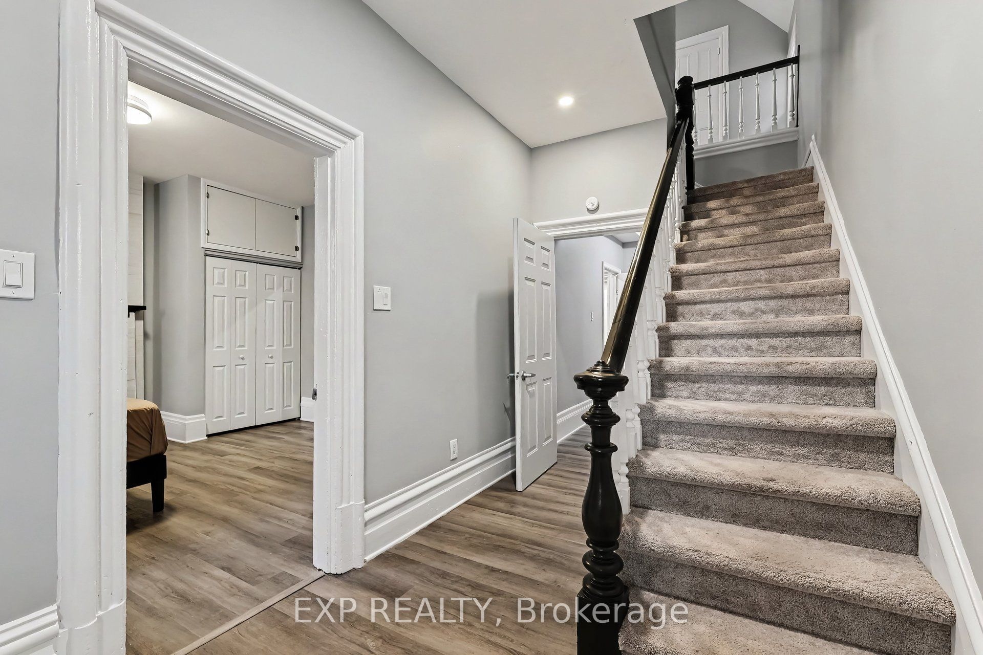 419 Besserer Street B Property Photo 5