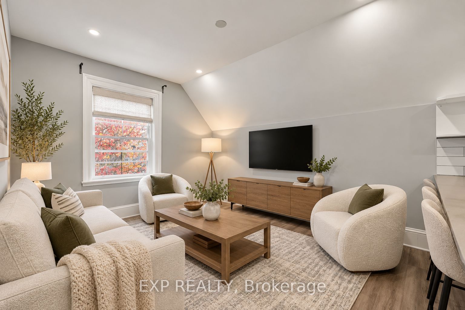 419 Besserer Street B Property Photo 7