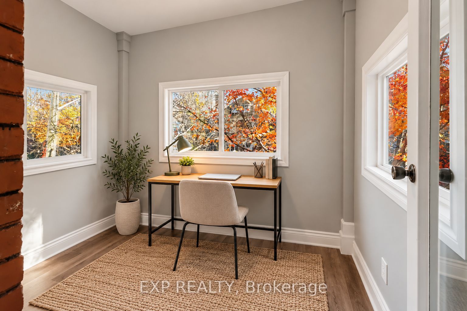 419 Besserer Street B Property Photo 14
