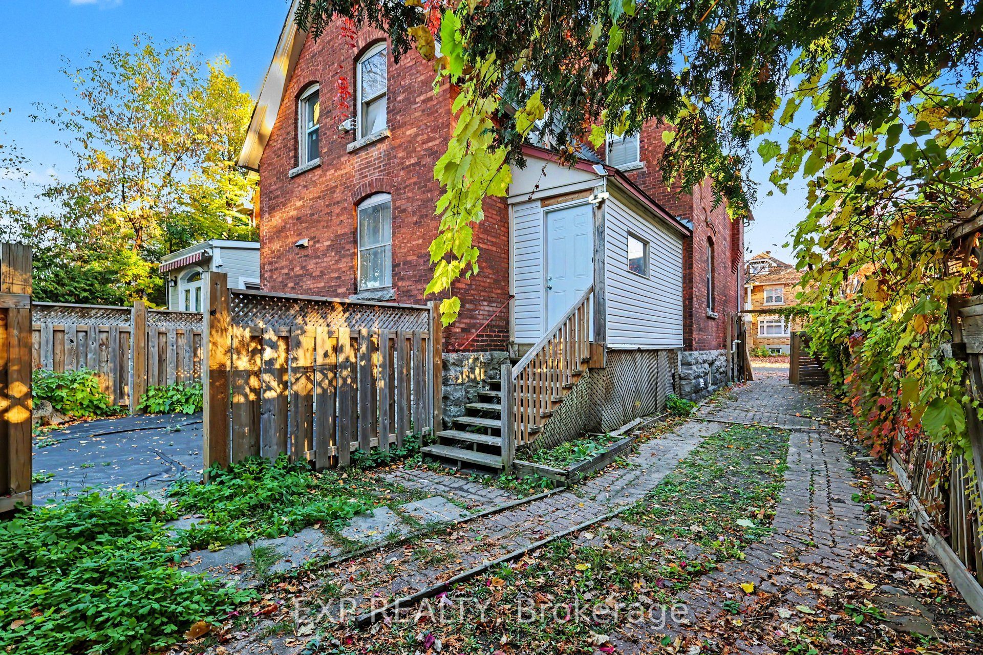 419 Besserer Street B Property Photo 21