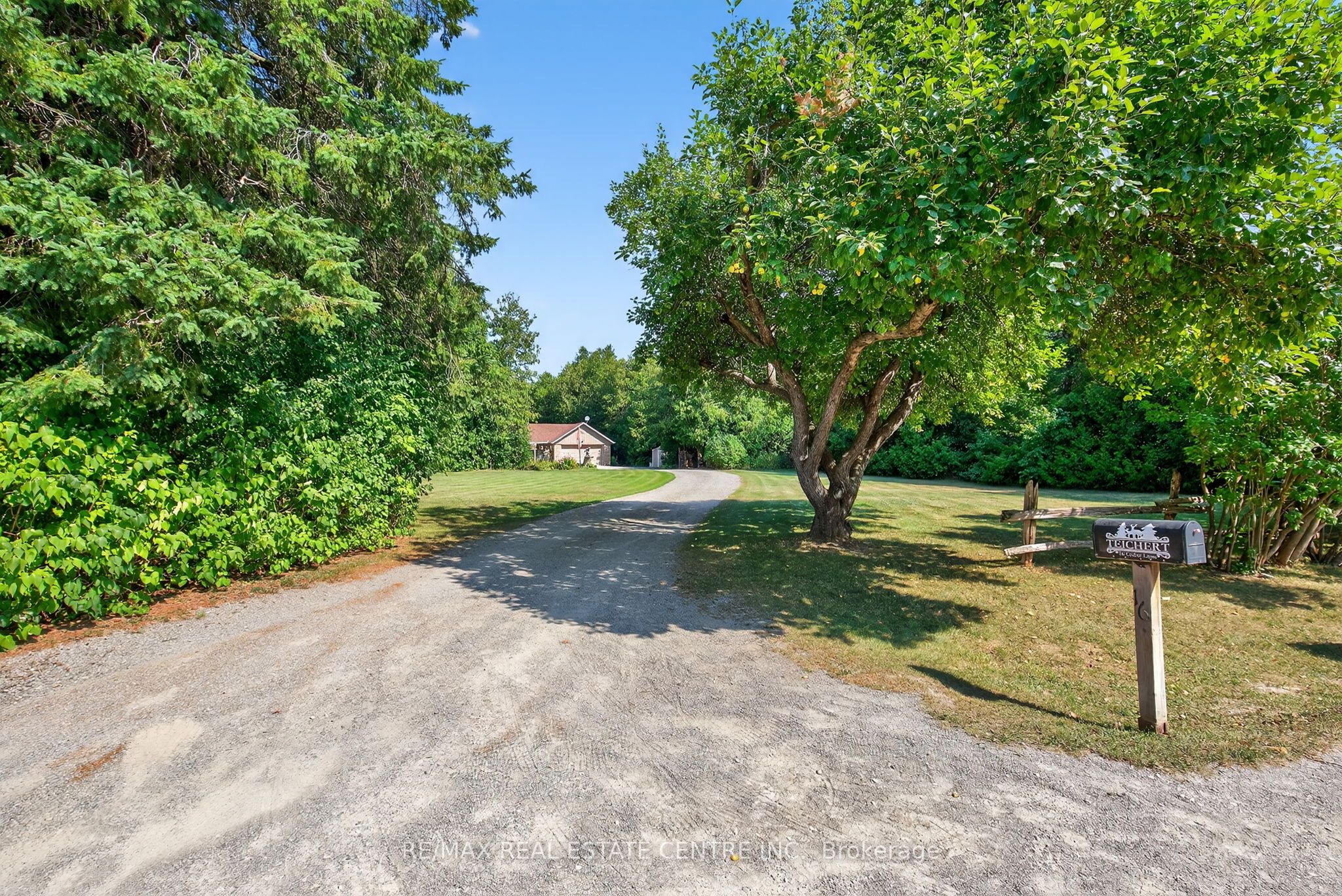 16 Cedar Lane Property Photo 2