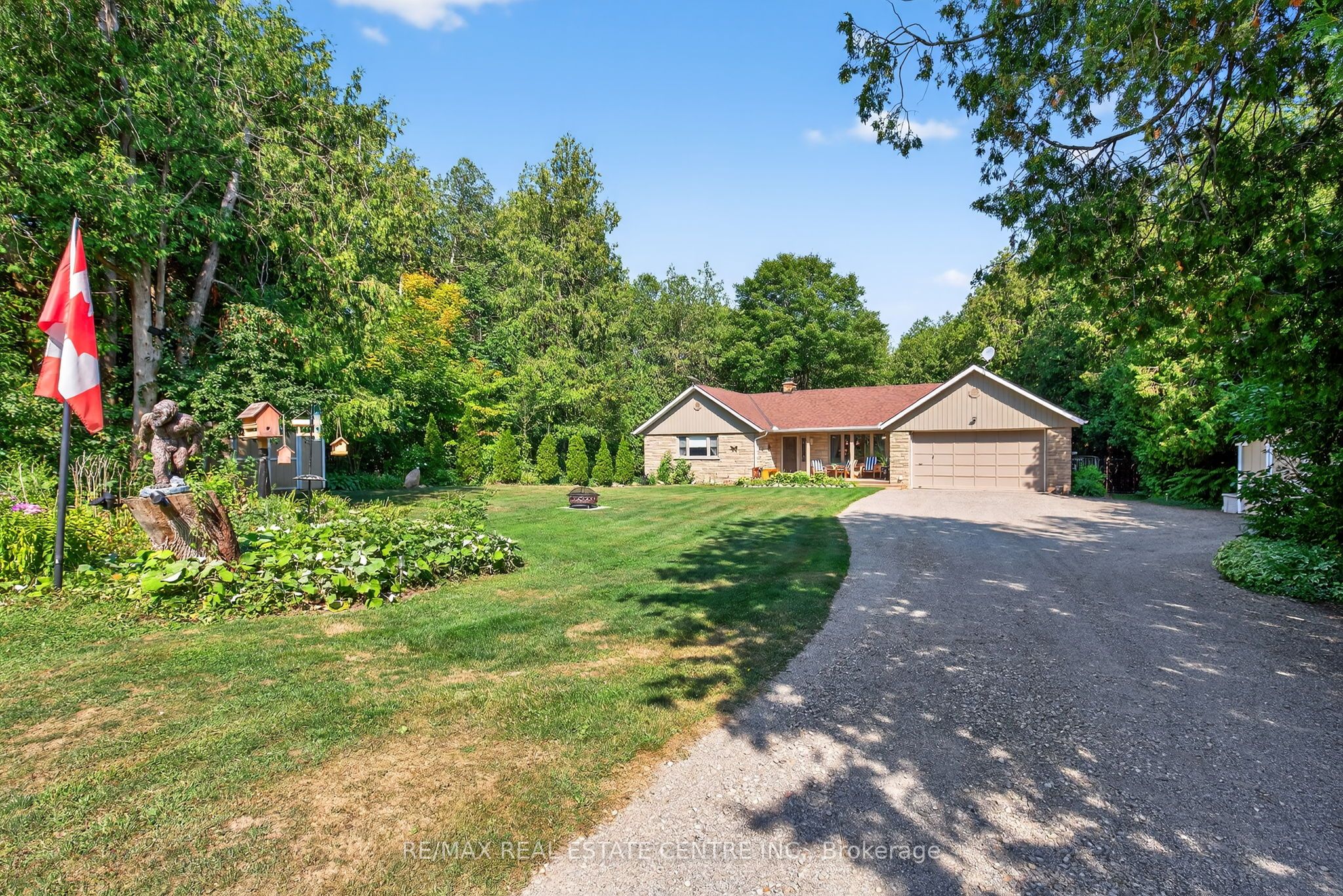 16 Cedar Lane Property Photo 3