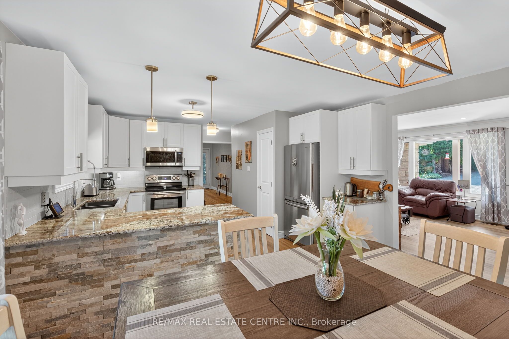 16 Cedar Lane Property Photo 13
