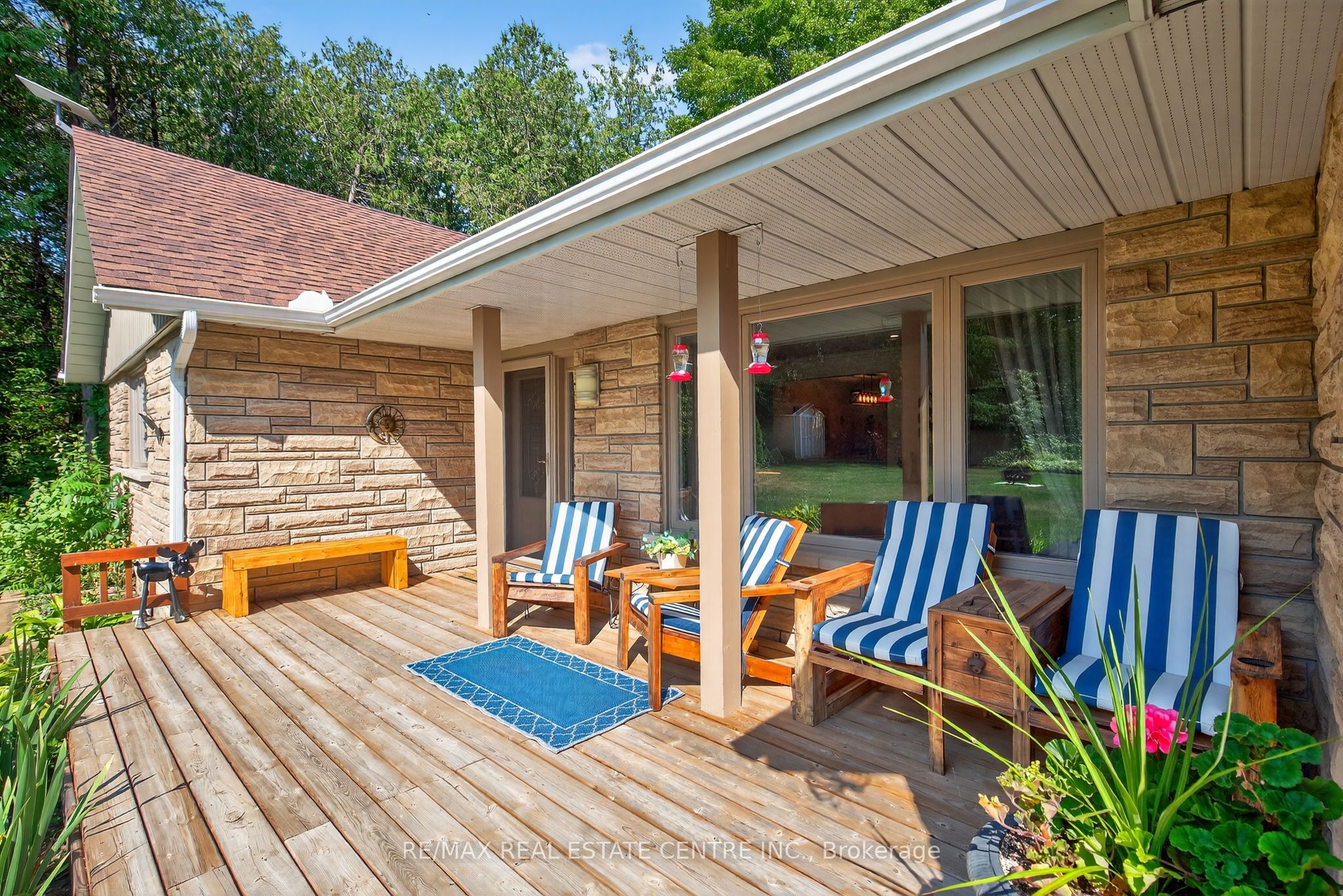 16 Cedar Lane Property Photo 14