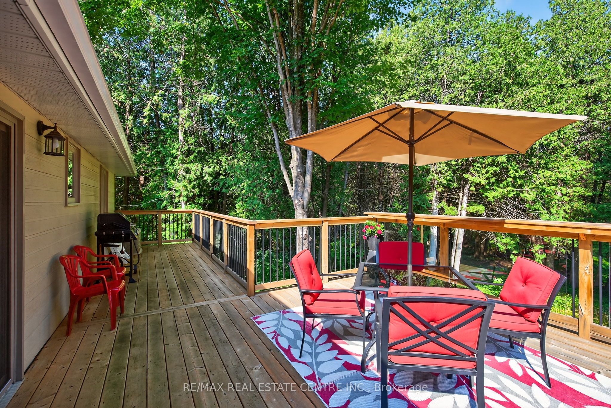 16 Cedar Lane Property Photo 39