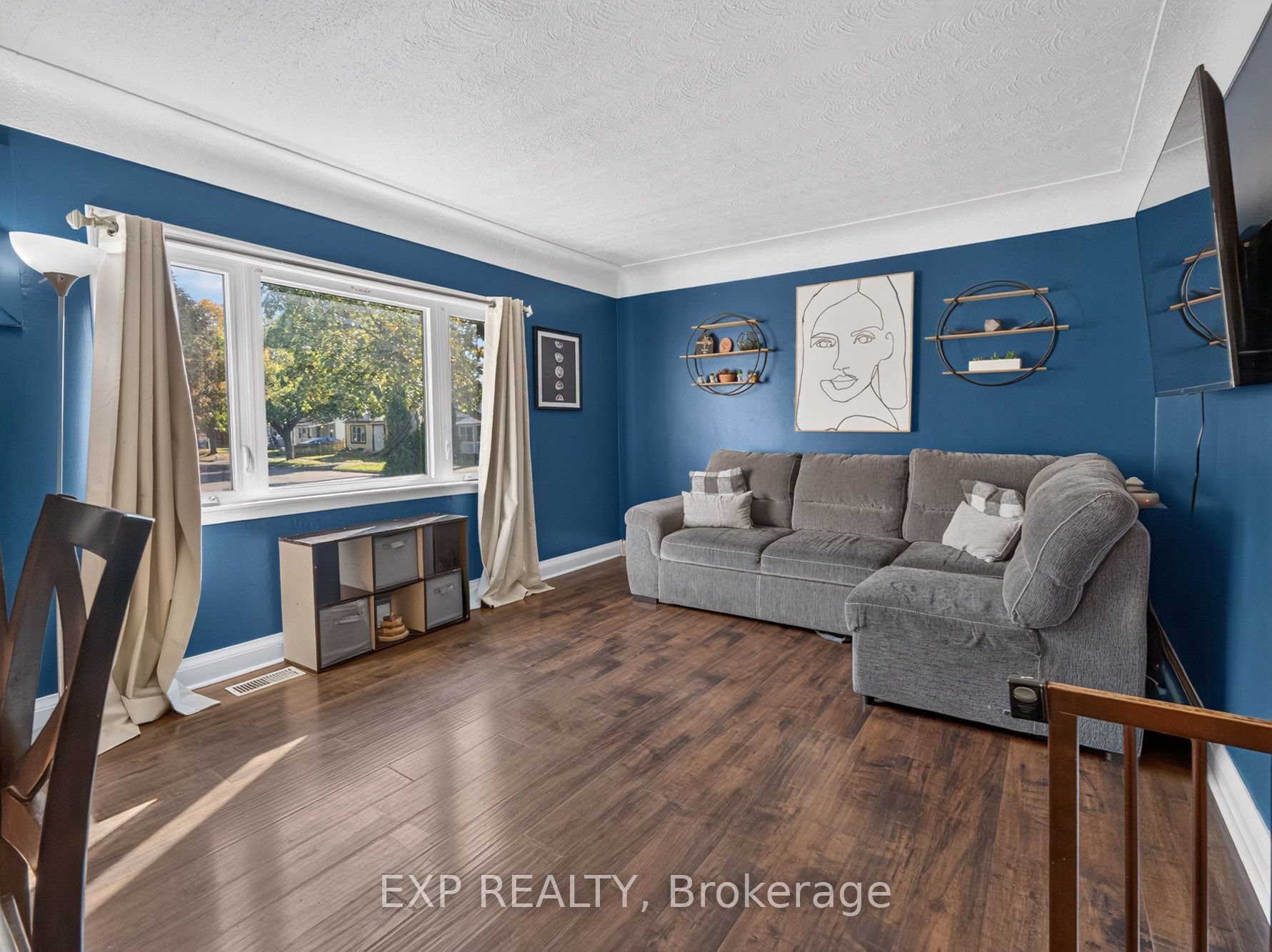 147 Dover Road Property Photo 7